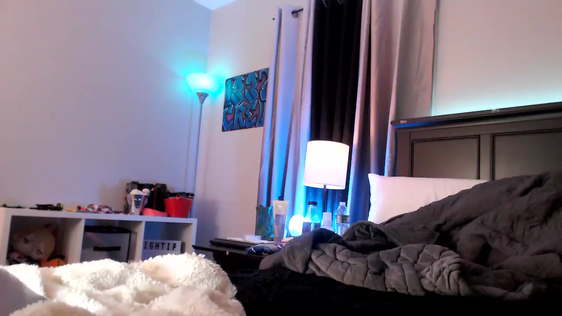 Gallery image thumbnail from EmmyLove's myfreecams stream on, 05/10/2024, 06:26 image 9 of 20