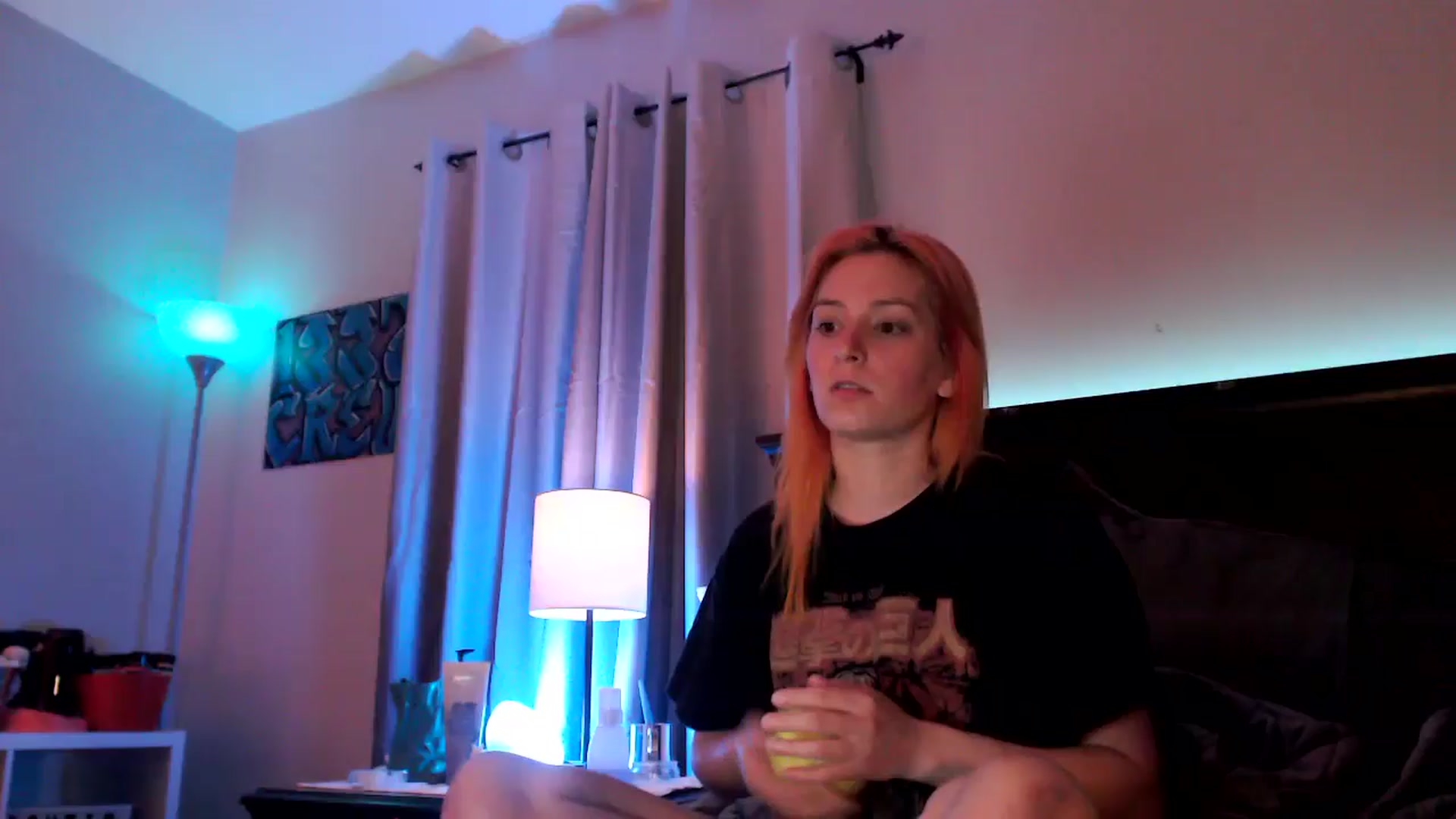 Gallery image thumbnail from EmmyLove's myfreecams stream on, 05/17/2024, 07:17 image 8 of 20