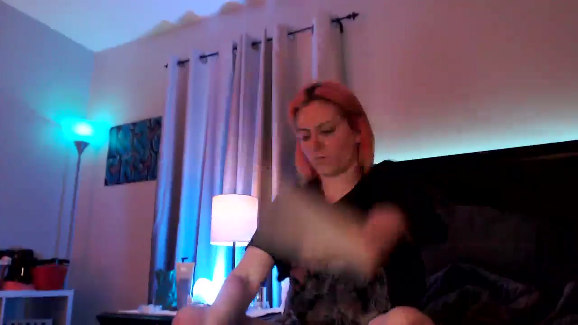 Gallery image thumbnail from EmmyLove's myfreecams stream on, 05/17/2024, 07:17 image 9 of 20