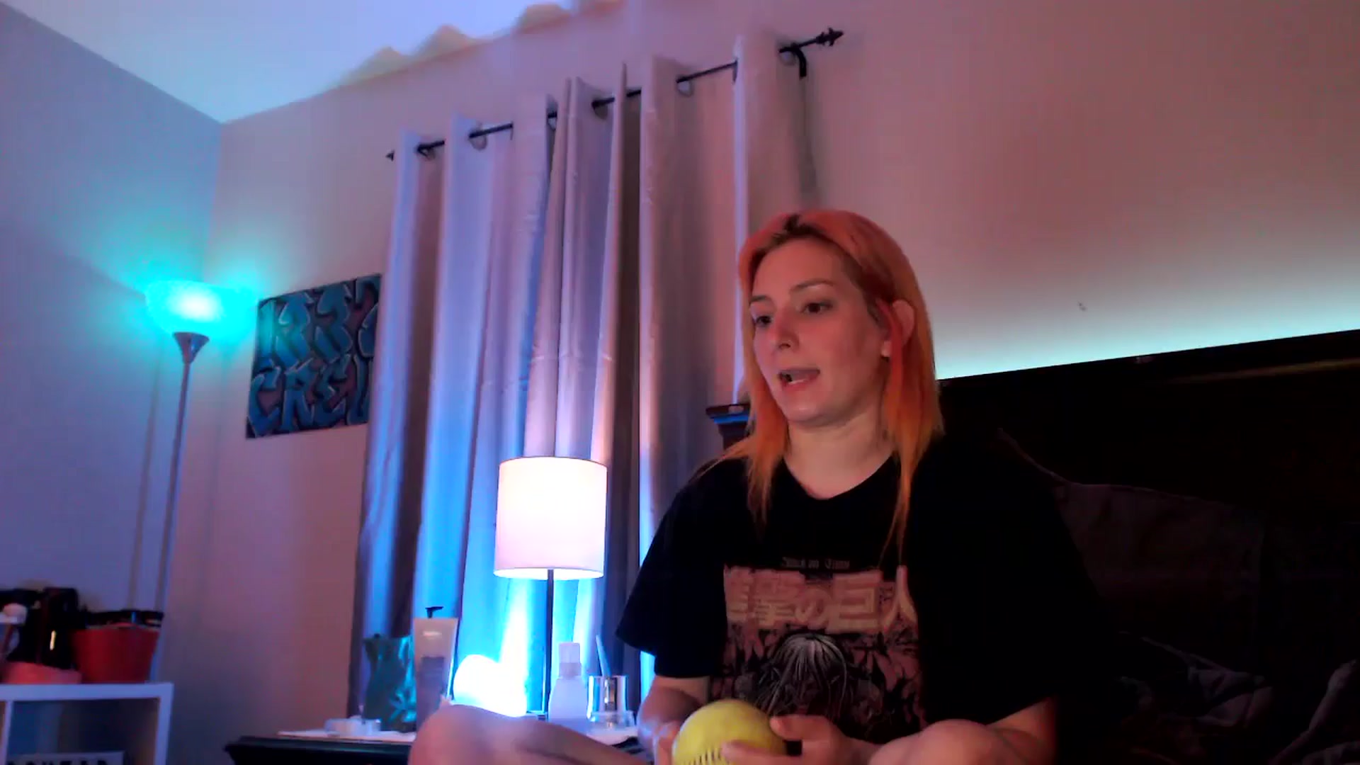 Gallery image thumbnail from EmmyLove's myfreecams stream on, 05/17/2024, 07:17 image 10 of 20