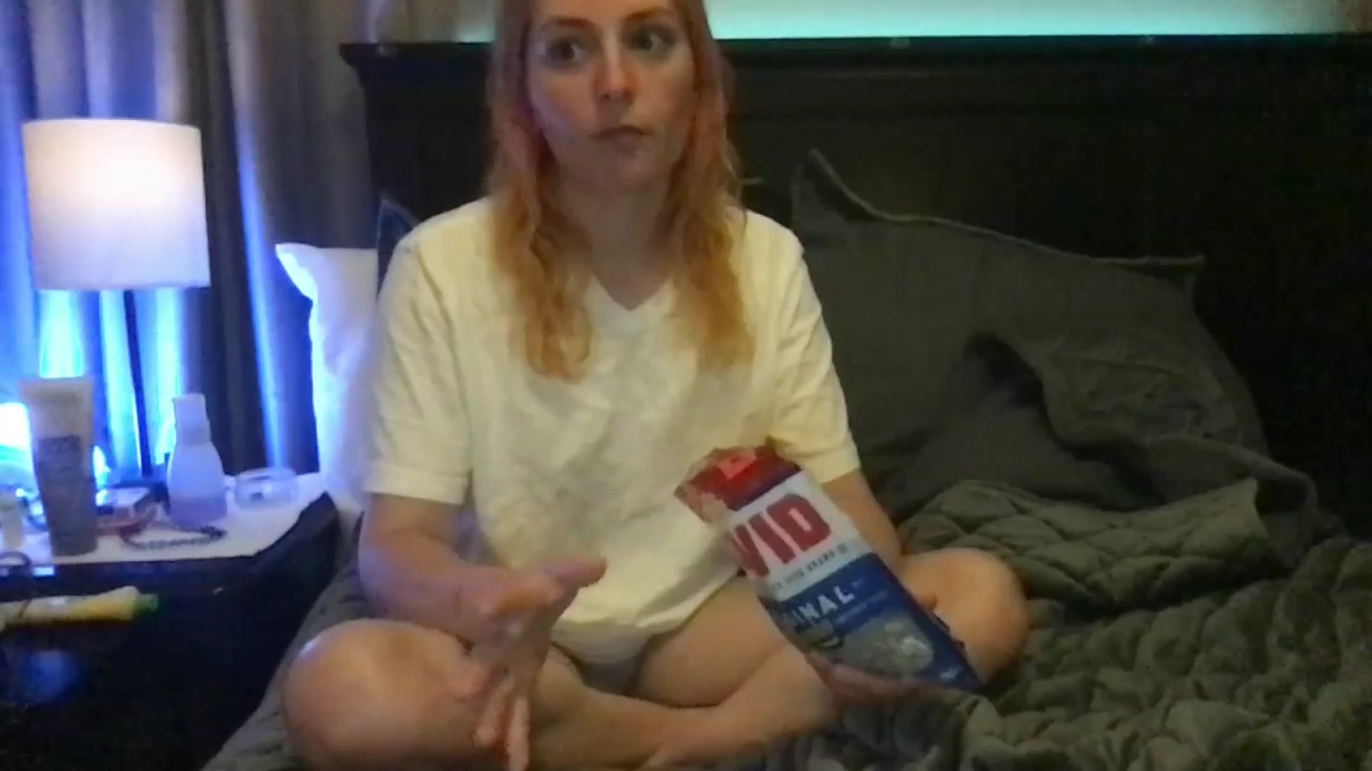 Gallery image thumbnail from EmmyLove's myfreecams stream on, 05/19/2024, 07:38 image 8 of 20