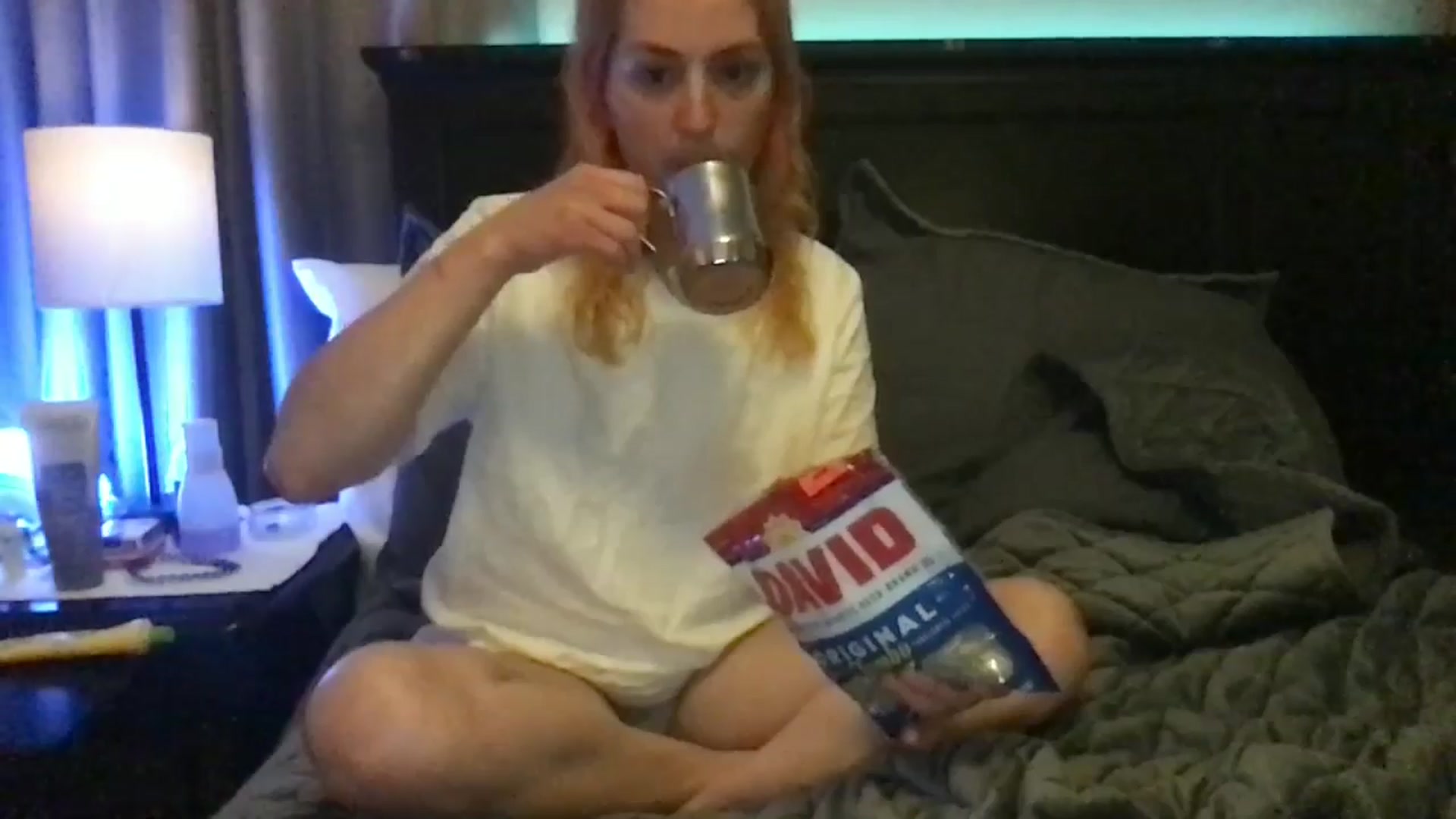 Gallery image thumbnail from EmmyLove's myfreecams stream on, 05/19/2024, 07:38 image 10 of 20
