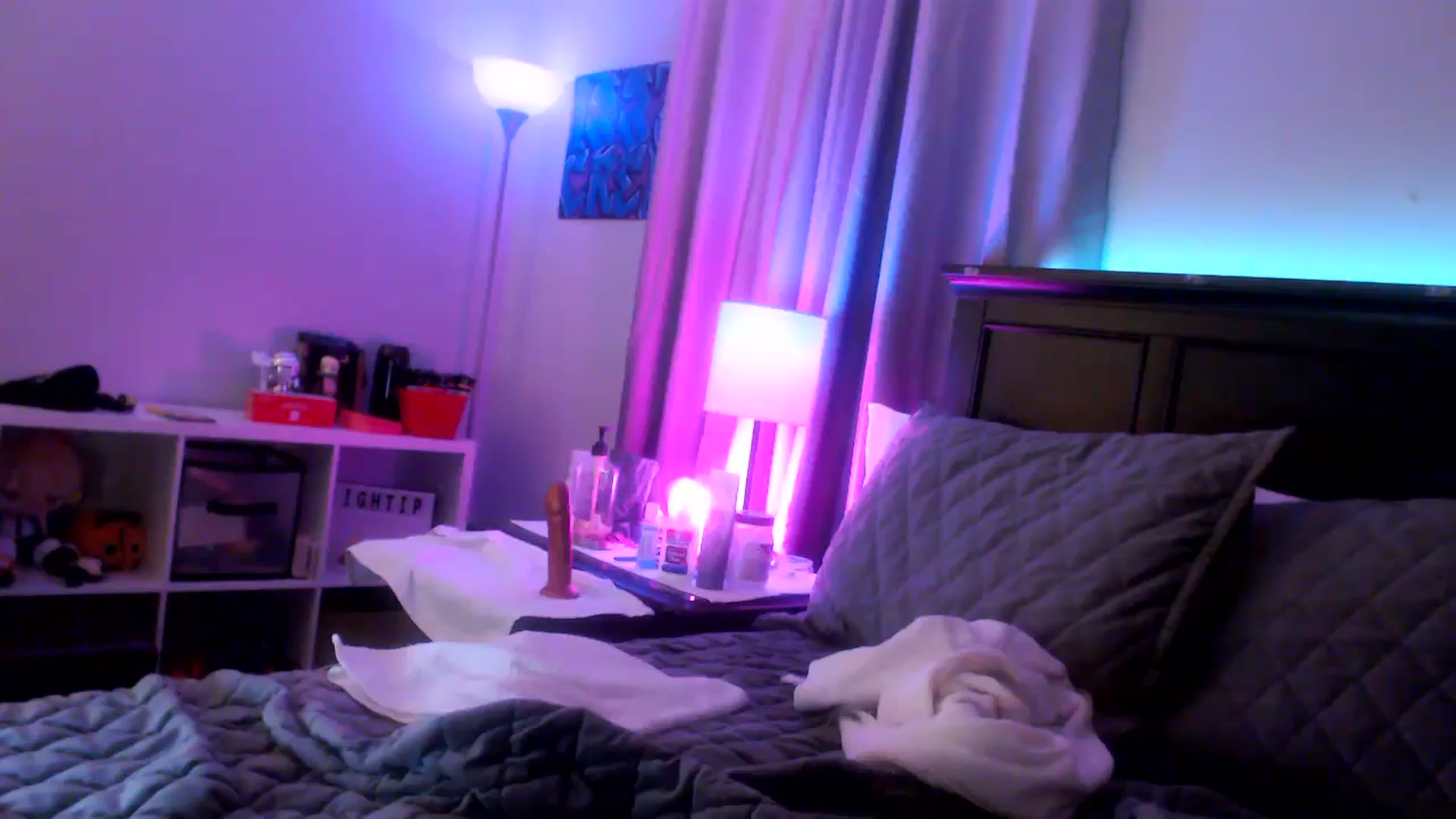 Gallery image thumbnail from EmmyLove's myfreecams stream on, 06/11/2024, 06:43 image 13 of 20