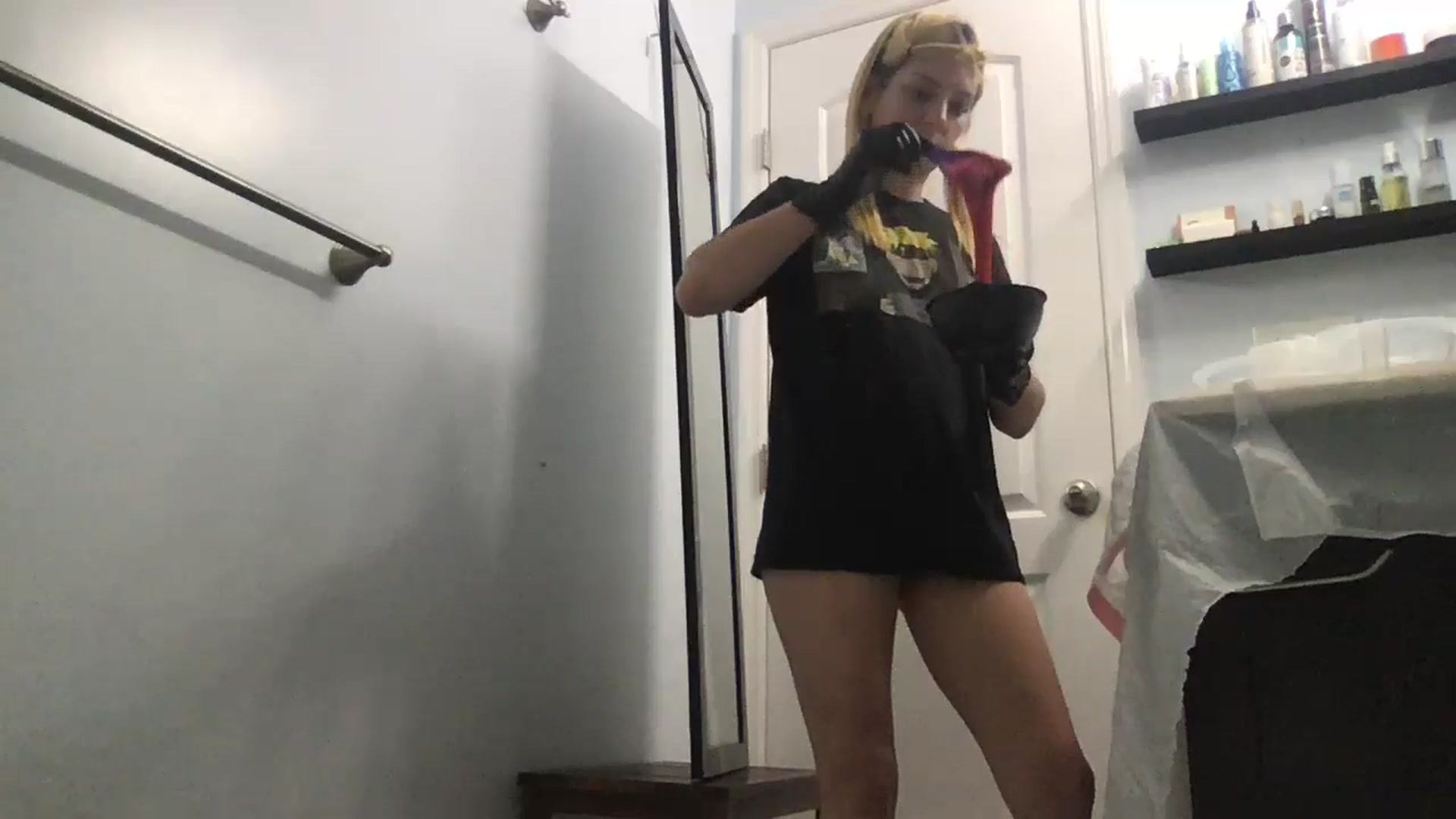 Gallery image thumbnail from EmmyLove's myfreecams stream on, 06/12/2024, 05:43 image 11 of 20