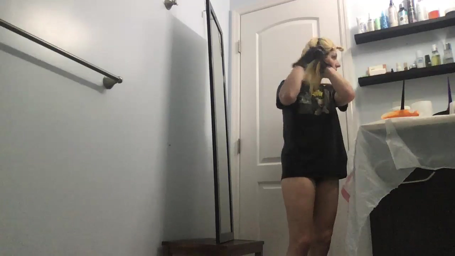 Gallery image thumbnail from EmmyLove's myfreecams stream on, 06/12/2024, 05:43 image 15 of 20