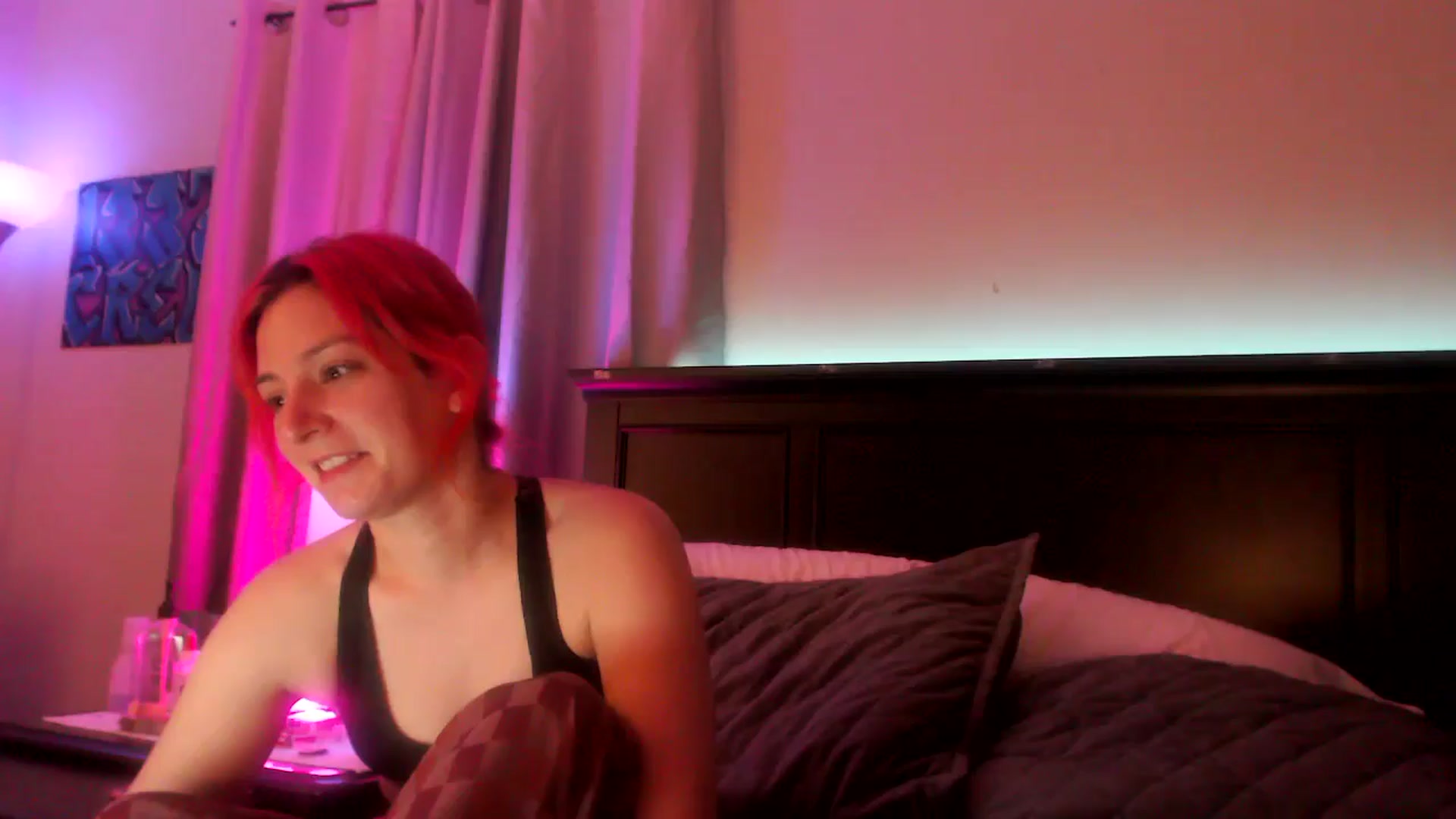 Gallery image thumbnail from EmmyLove's myfreecams stream on, 06/14/2024, 08:11 image 3 of 20