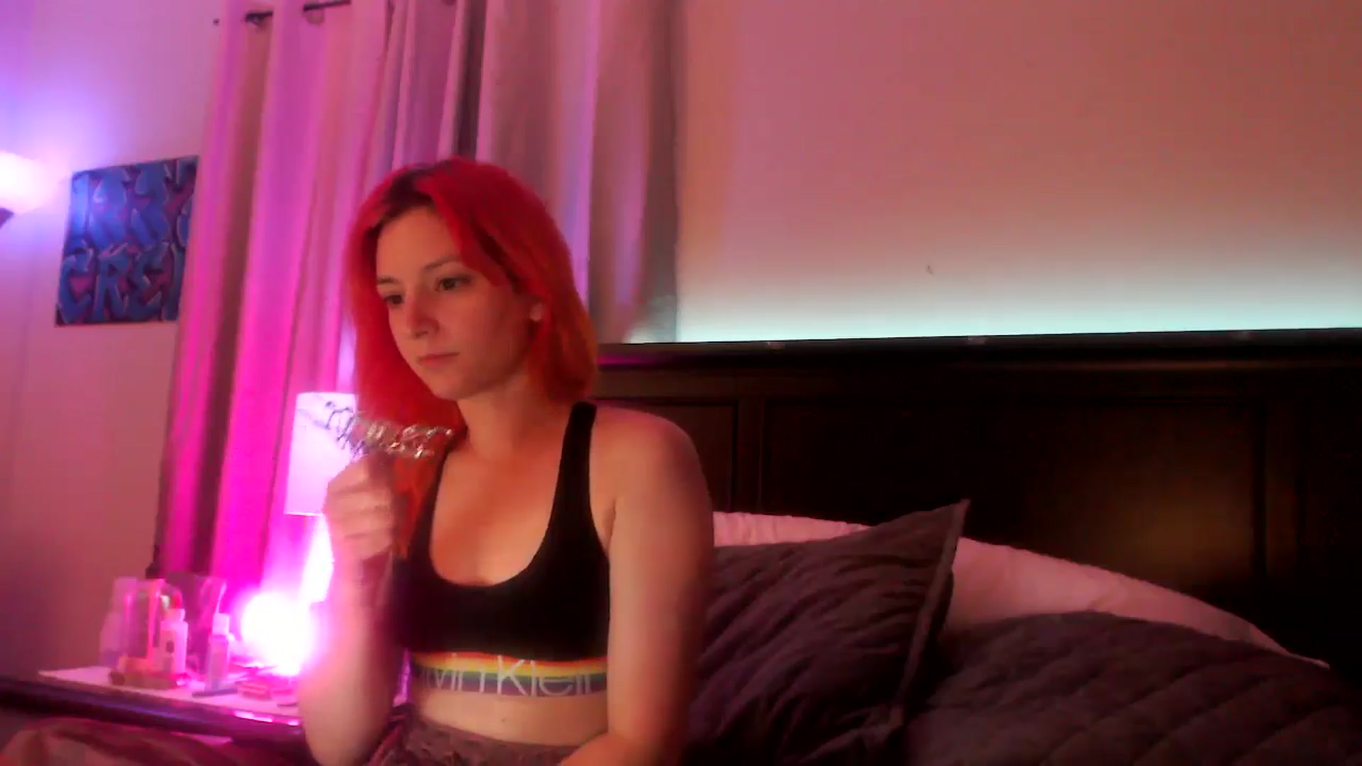 Gallery image thumbnail from EmmyLove's myfreecams stream on, 06/14/2024, 08:11 image 4 of 20