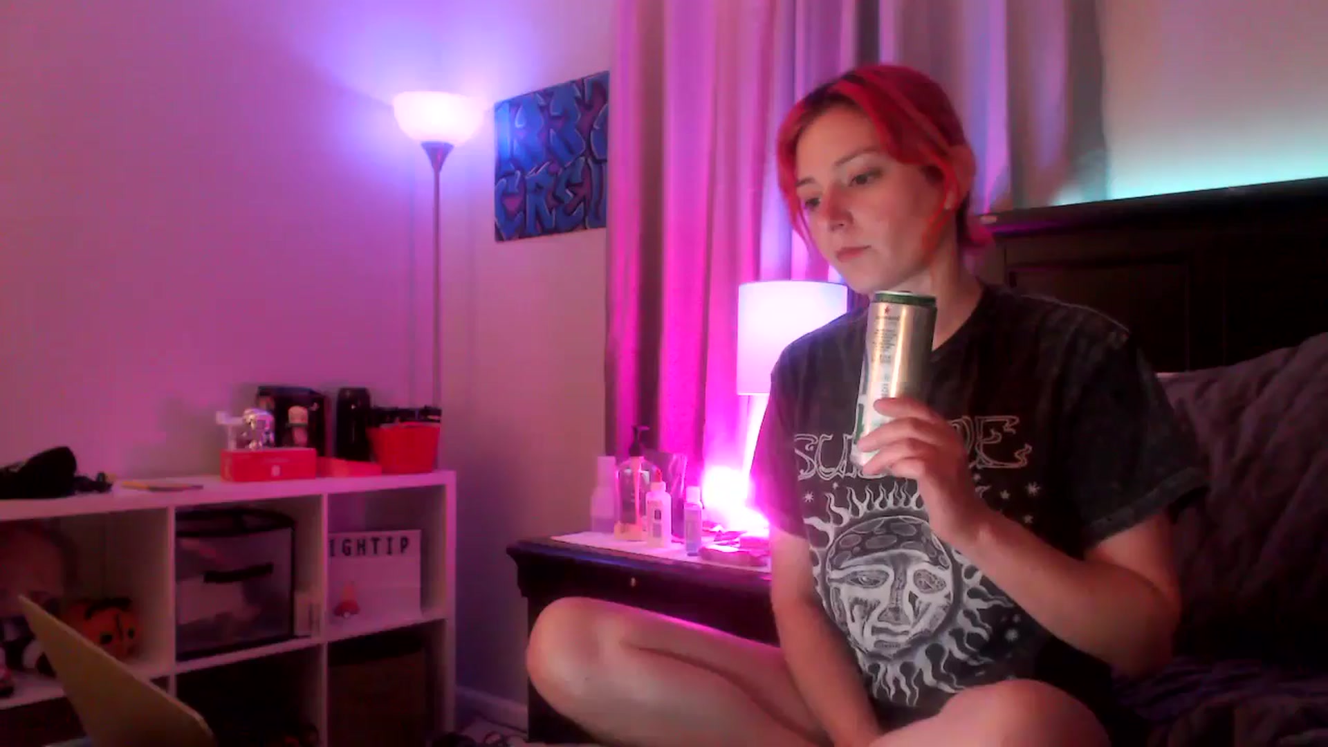 Gallery image thumbnail from EmmyLove's myfreecams stream on, 06/15/2024, 07:40 image 9 of 20
