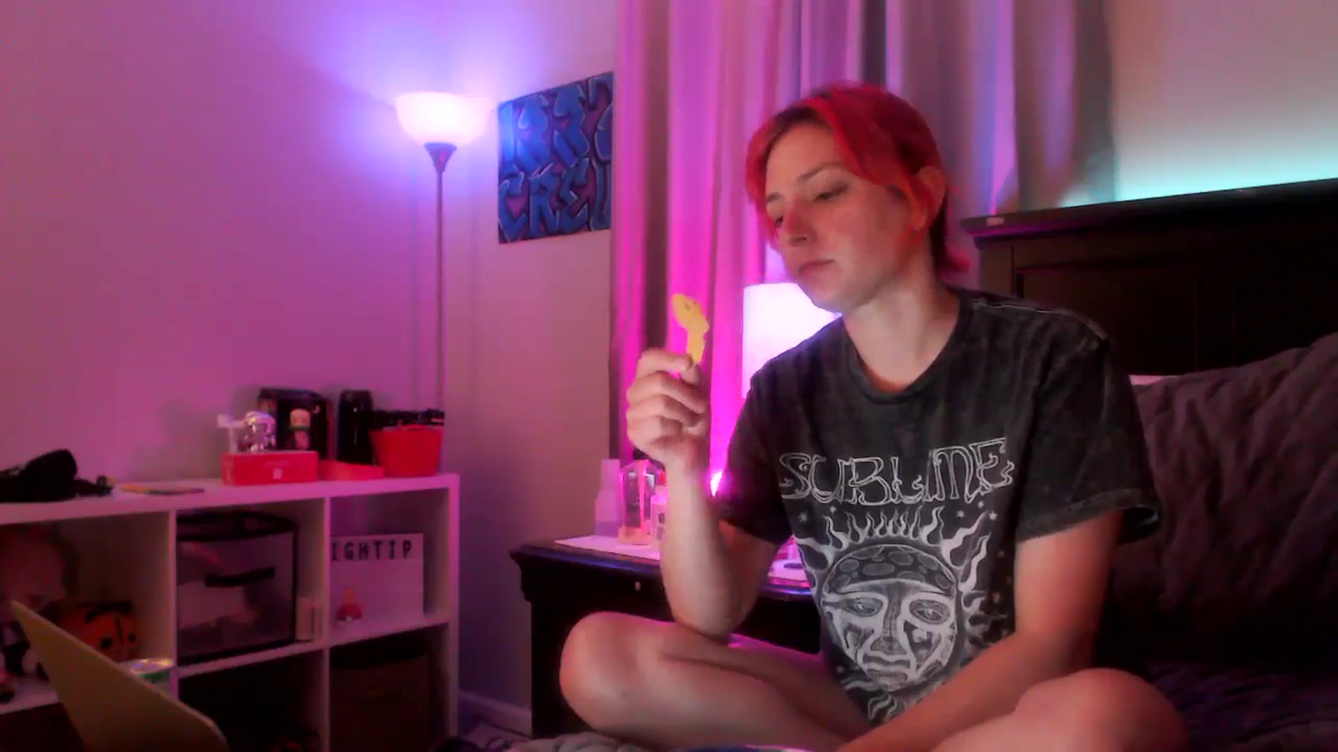 Gallery image thumbnail from EmmyLove's myfreecams stream on, 06/15/2024, 07:40 image 7 of 20