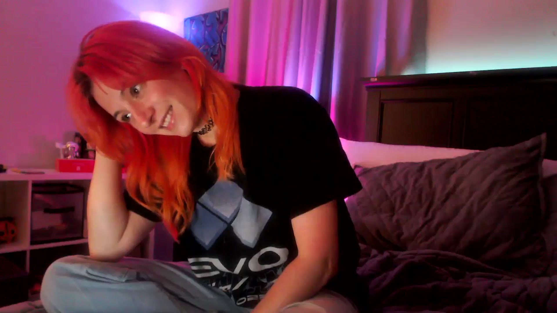 Gallery image thumbnail from EmmyLove's myfreecams stream on, 06/16/2024, 06:11 image 12 of 20