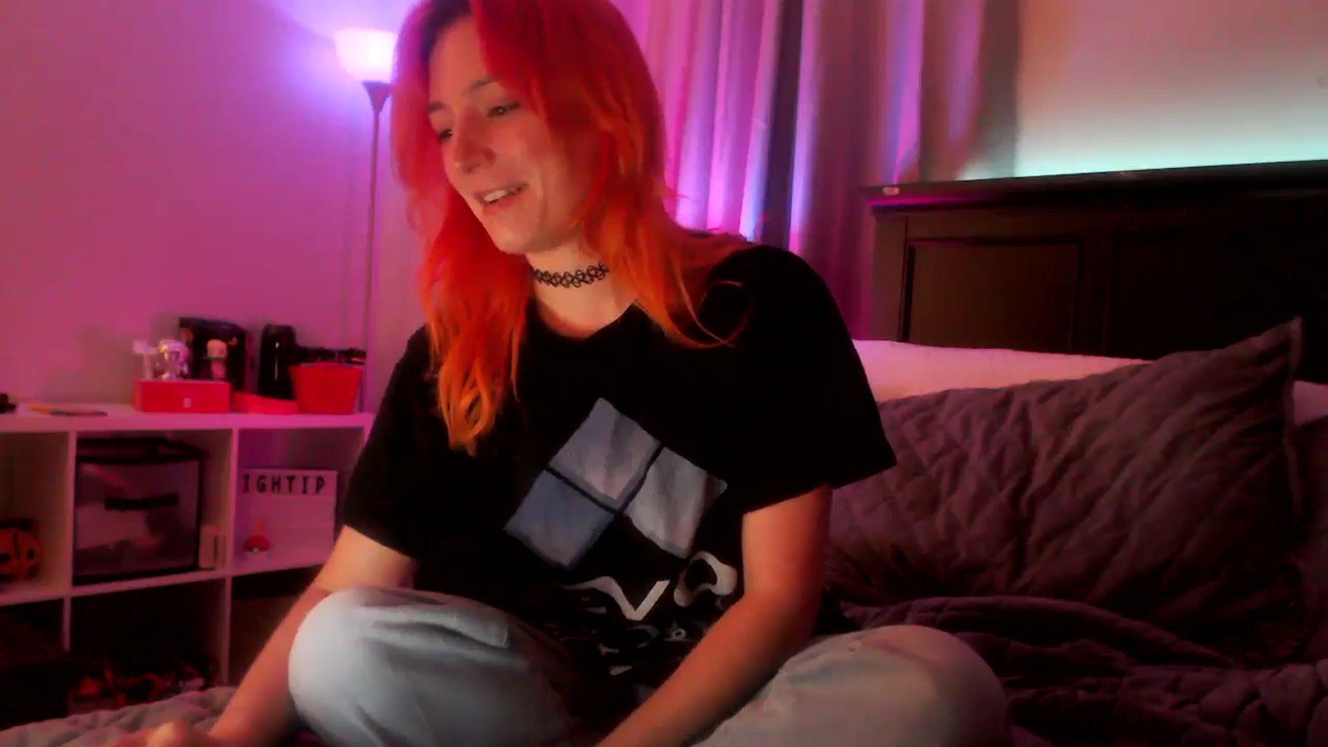 Gallery image thumbnail from EmmyLove's myfreecams stream on, 06/16/2024, 06:11 image 5 of 20