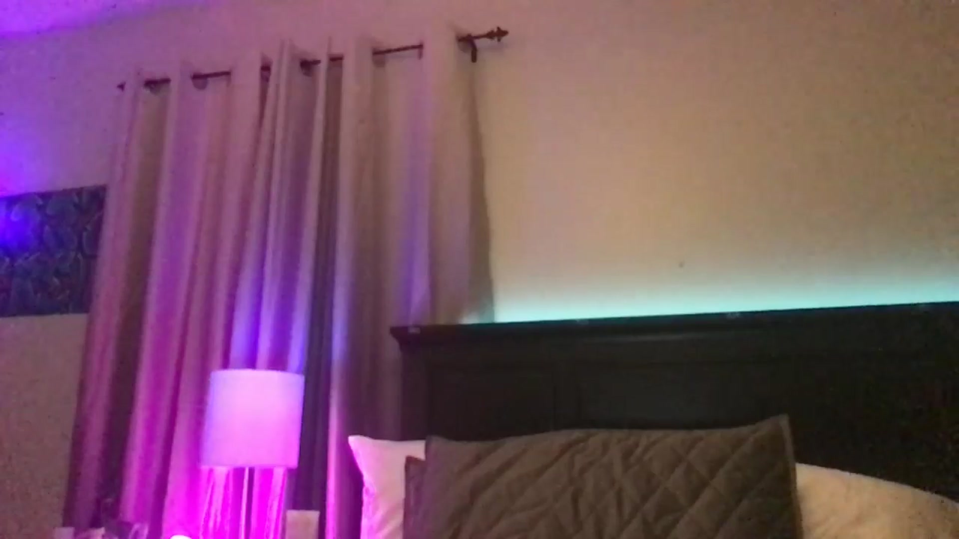 Gallery image thumbnail from EmmyLove's myfreecams stream on, 06/18/2024, 06:55 image 2 of 20