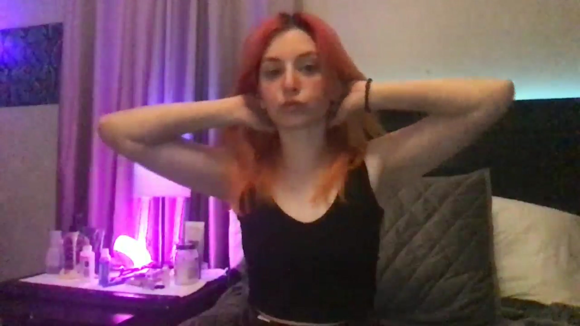 Gallery image thumbnail from EmmyLove's myfreecams stream on, 06/18/2024, 06:55 image 3 of 20