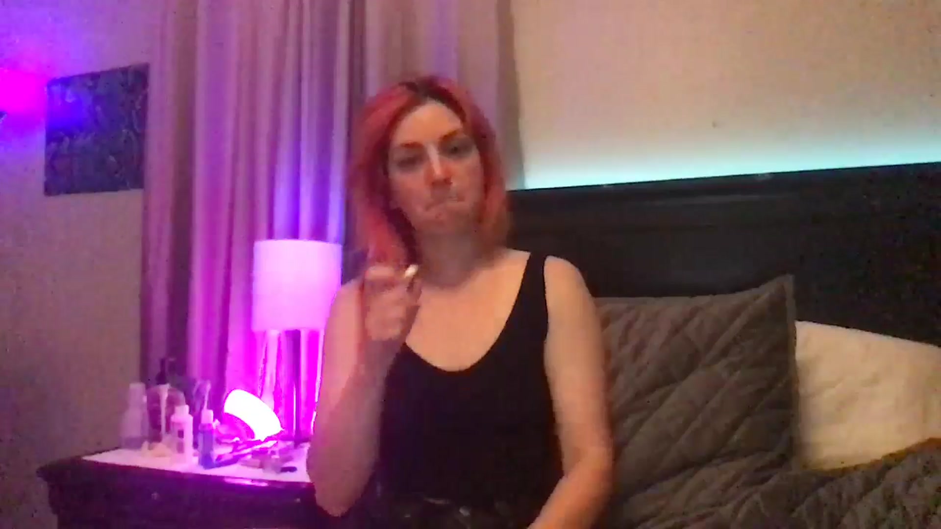 Gallery image thumbnail from EmmyLove's myfreecams stream on, 06/18/2024, 07:12 image 10 of 20
