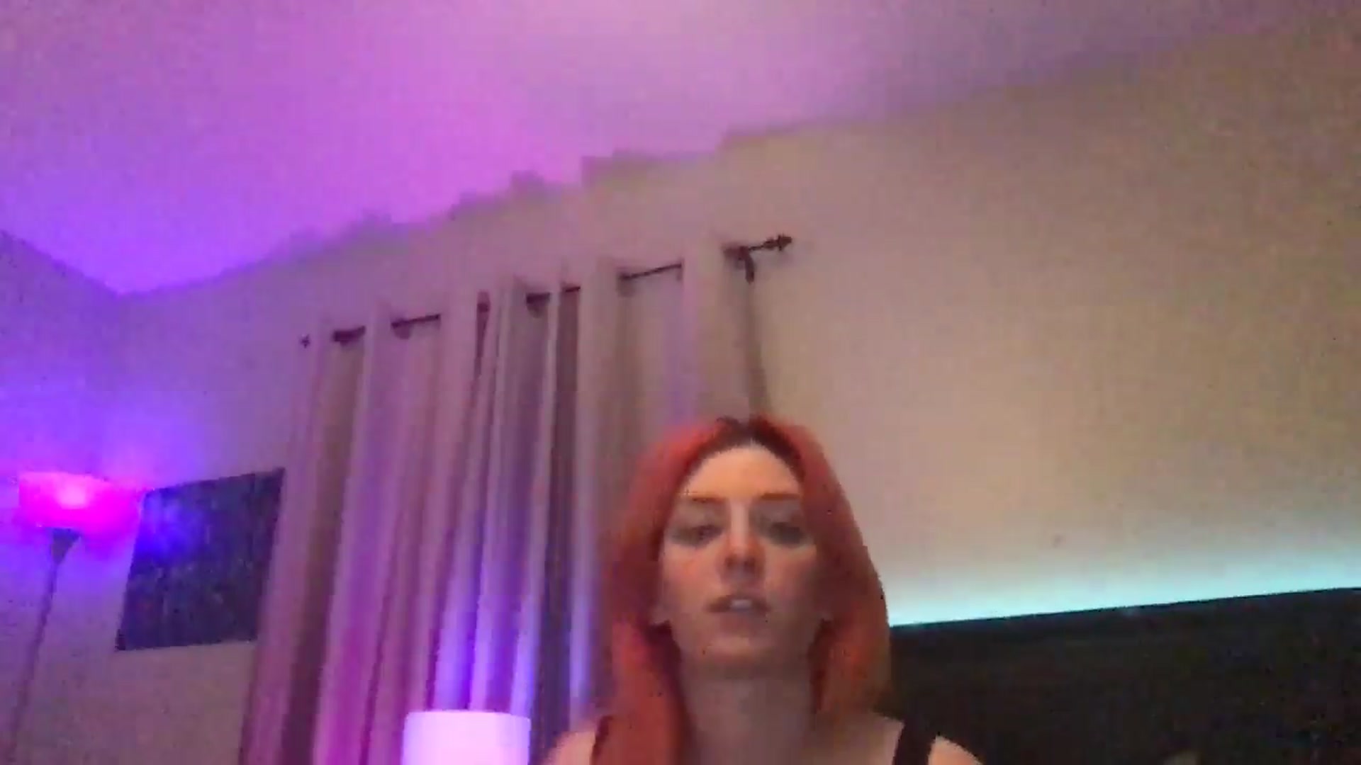 Gallery image thumbnail from EmmyLove's myfreecams stream on, 06/18/2024, 07:12 image 9 of 20