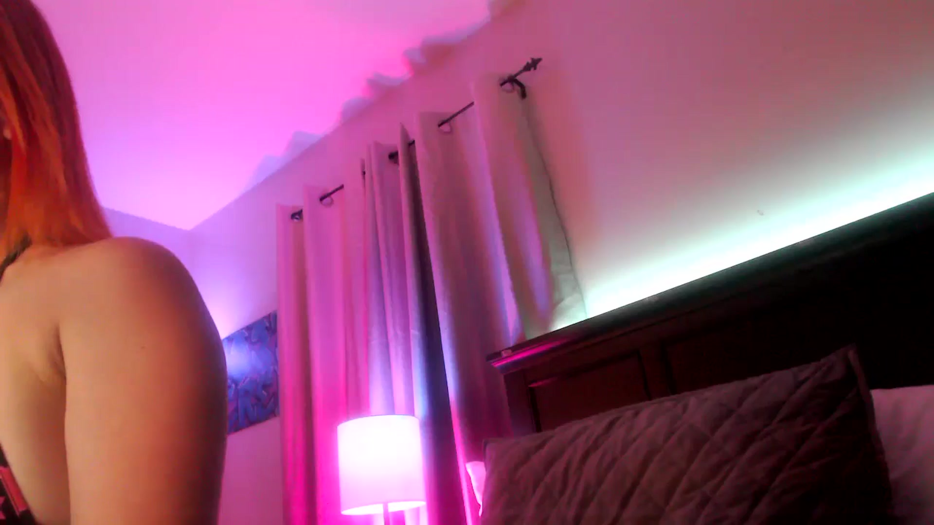 Gallery image thumbnail from EmmyLove's myfreecams stream on, 06/20/2024, 06:12 image 11 of 20