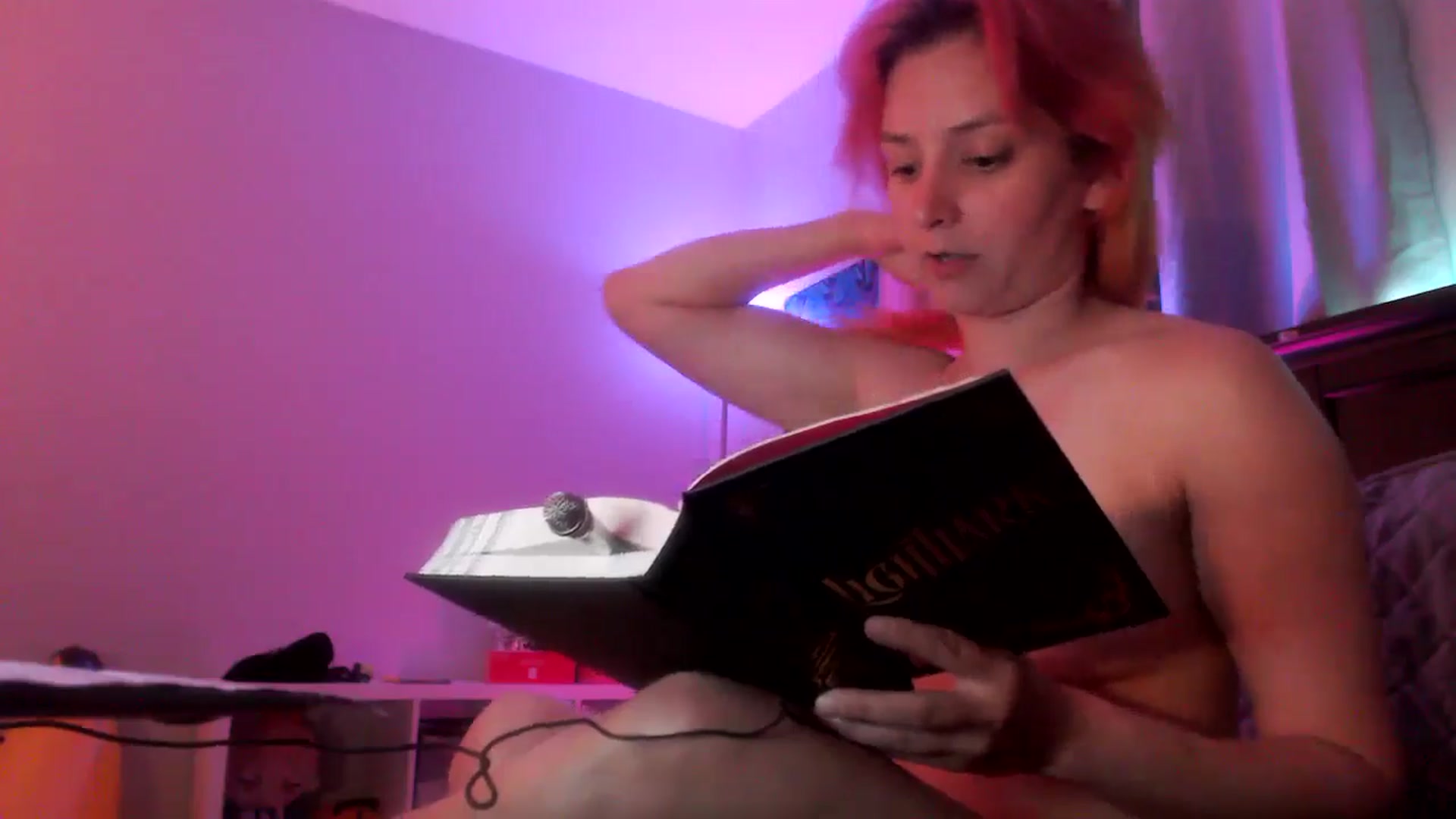 Gallery image thumbnail from EmmyLove's myfreecams stream on, 06/21/2024, 08:20 image 18 of 20