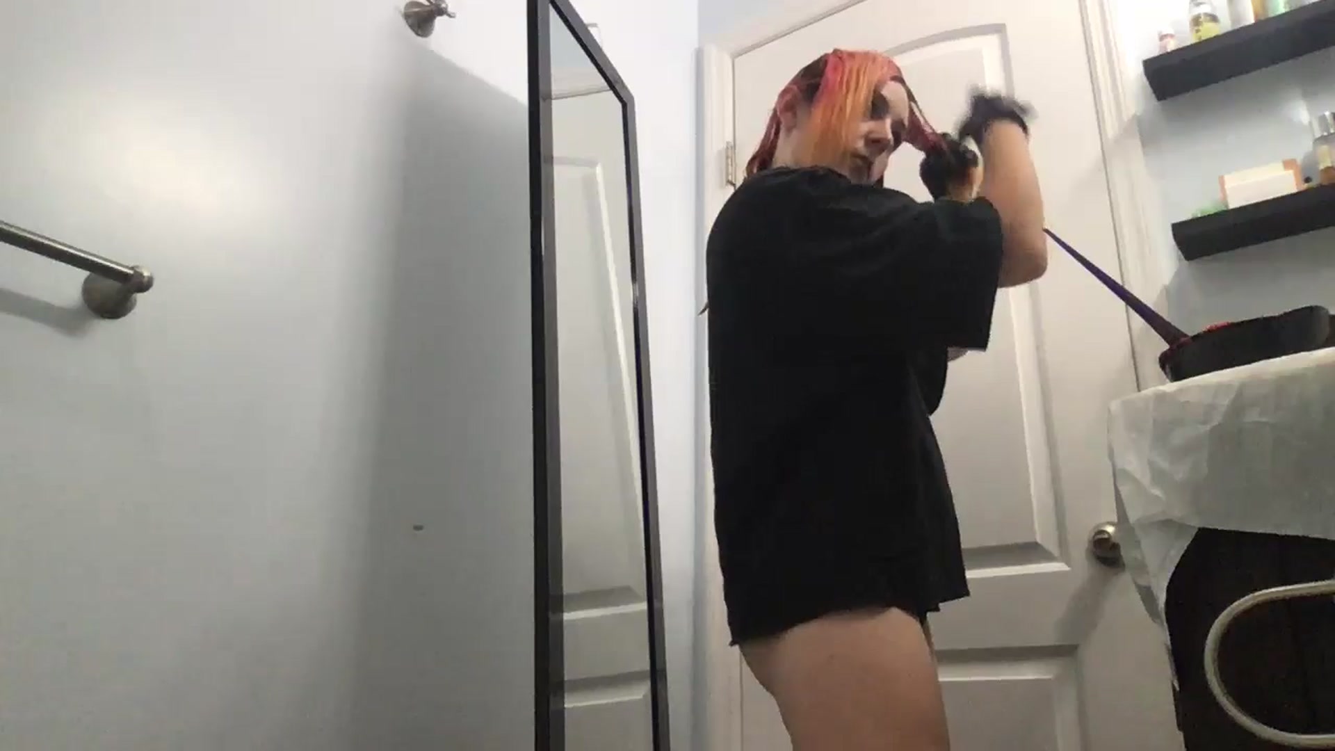 Gallery image thumbnail from EmmyLove's myfreecams stream on, 06/28/2024, 05:39 image 15 of 20