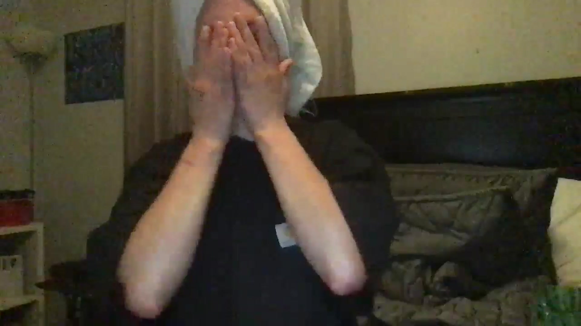 Gallery image thumbnail from EmmyLove's myfreecams stream on, 06/28/2024, 06:23 image 18 of 20