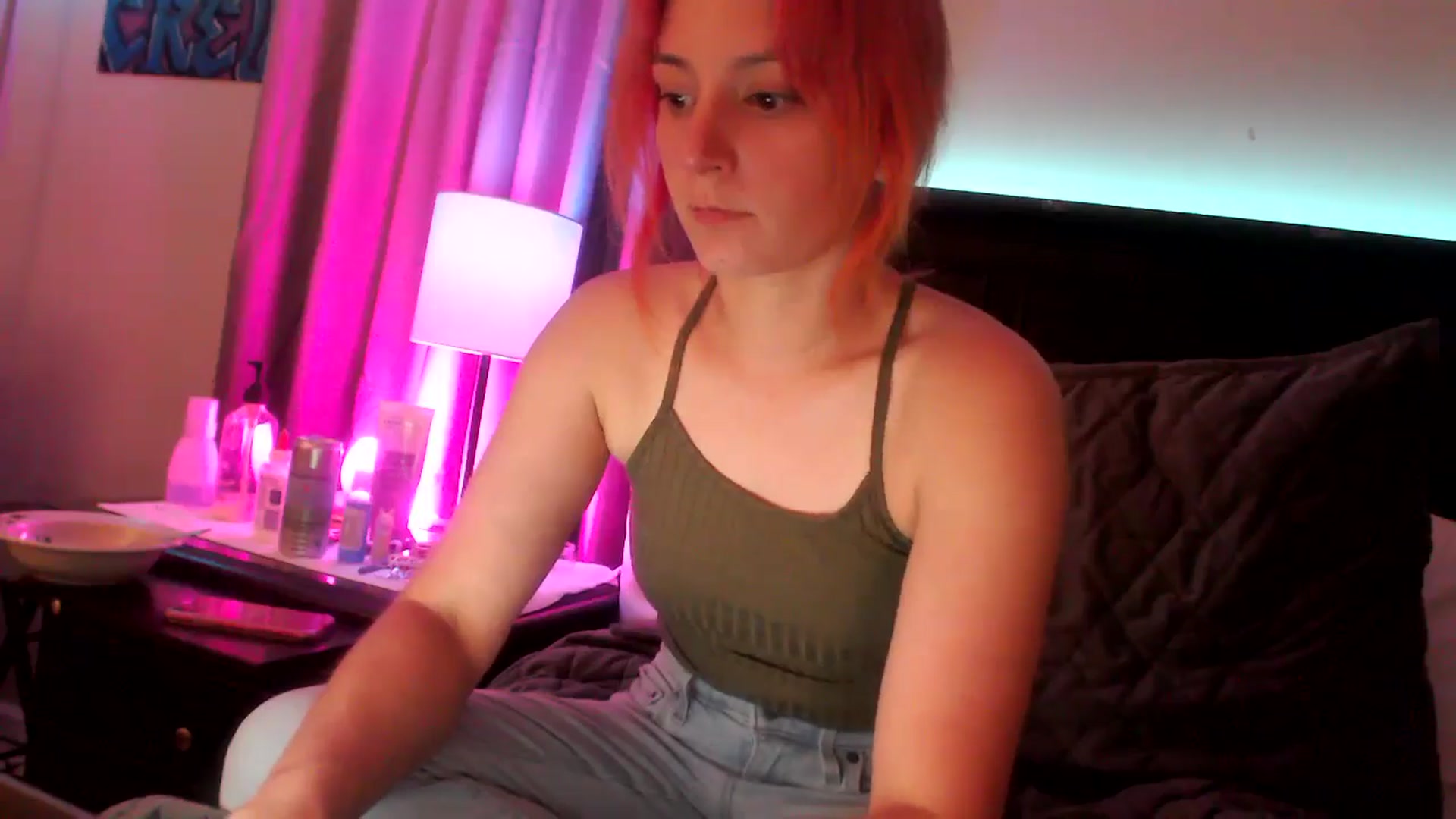 Gallery image thumbnail from EmmyLove's myfreecams stream on, 07/03/2024, 05:28 image 15 of 20