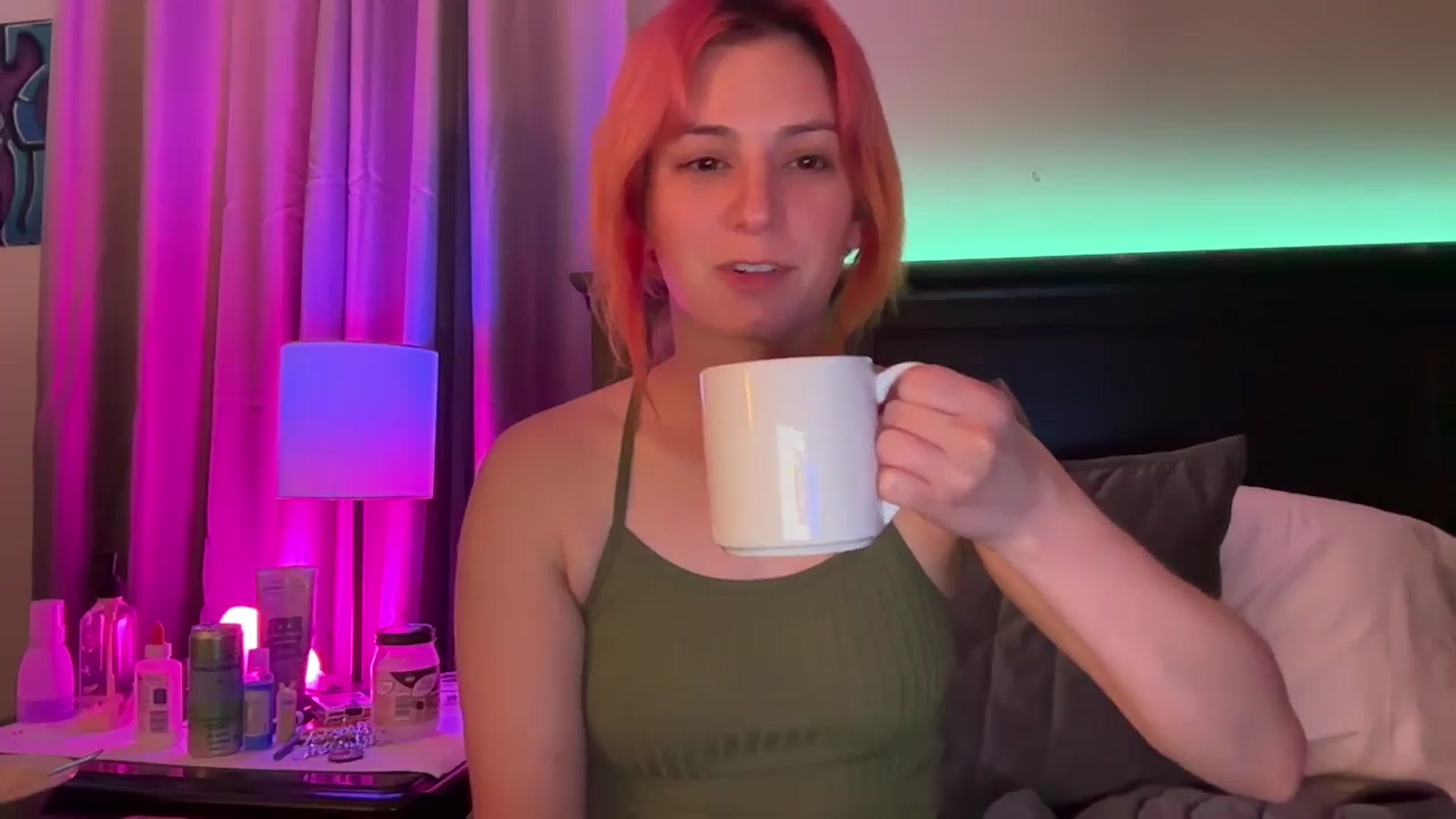 Gallery image thumbnail from EmmyLove's myfreecams stream on, 07/03/2024, 06:06 image 13 of 20