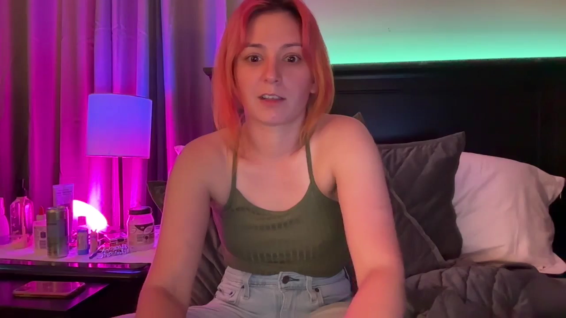Gallery image thumbnail from EmmyLove's myfreecams stream on, 07/03/2024, 06:52 image 9 of 20