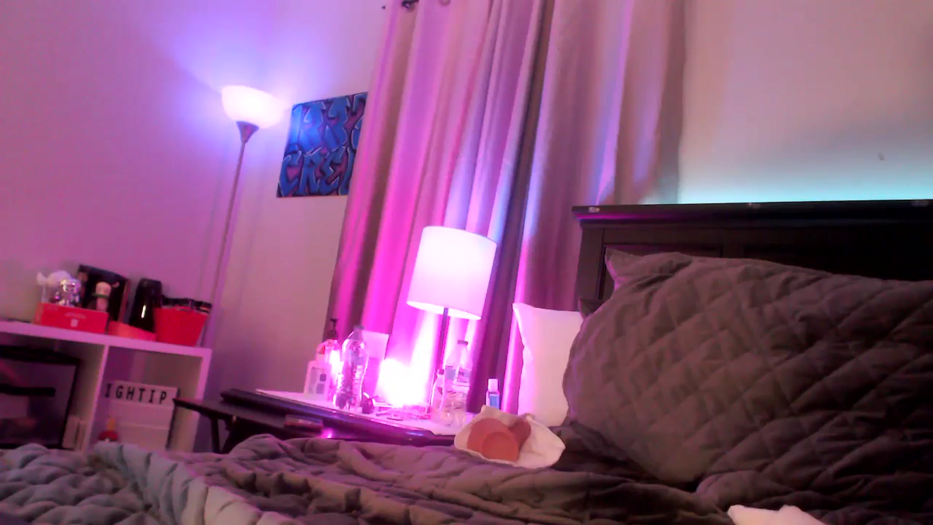 Gallery image thumbnail from EmmyLove's myfreecams stream on, 07/13/2024, 07:00 image 18 of 20