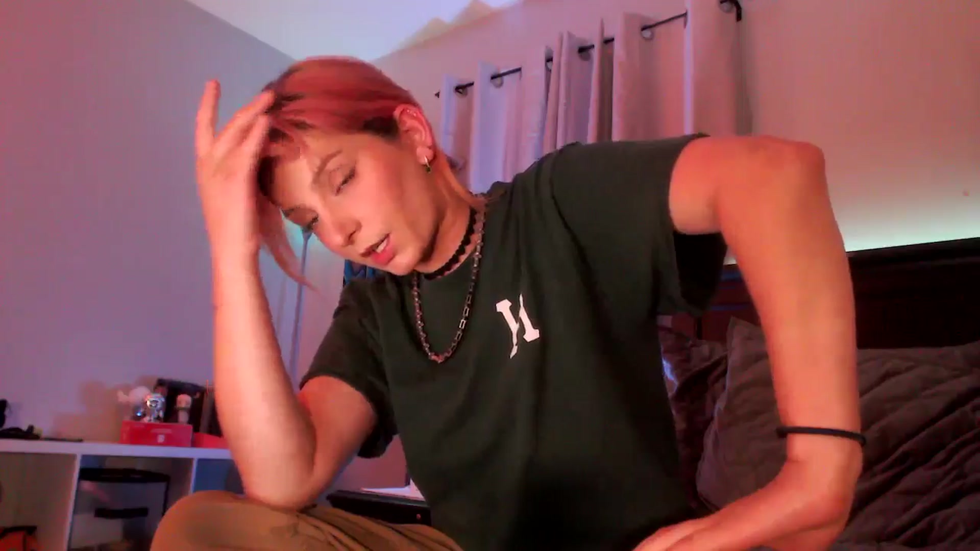 Gallery image thumbnail from EmmyLove's myfreecams stream on, 07/18/2024, 05:09 image 15 of 20