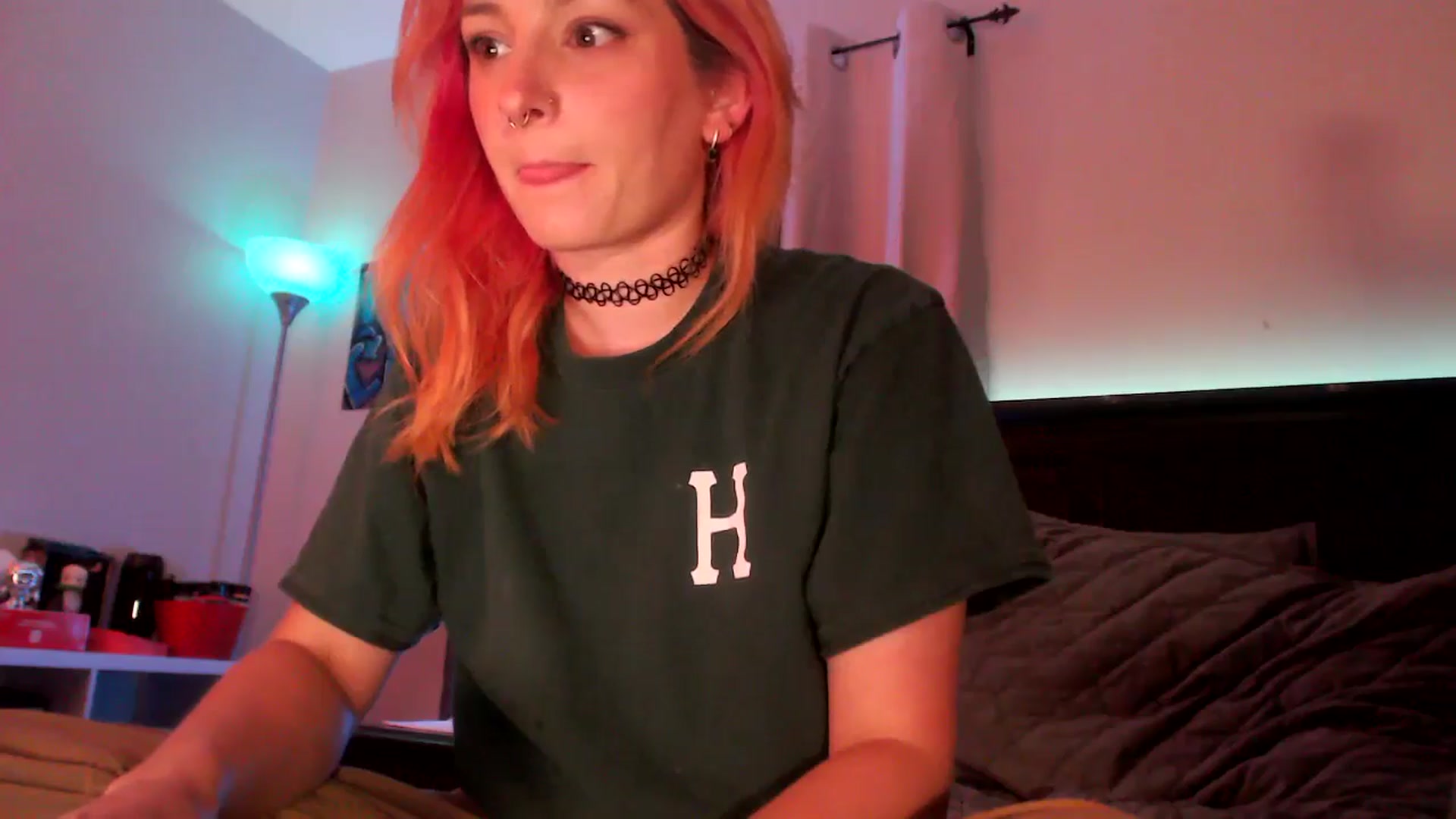 Gallery image thumbnail from EmmyLove's myfreecams stream on, 07/18/2024, 05:09 image 10 of 20