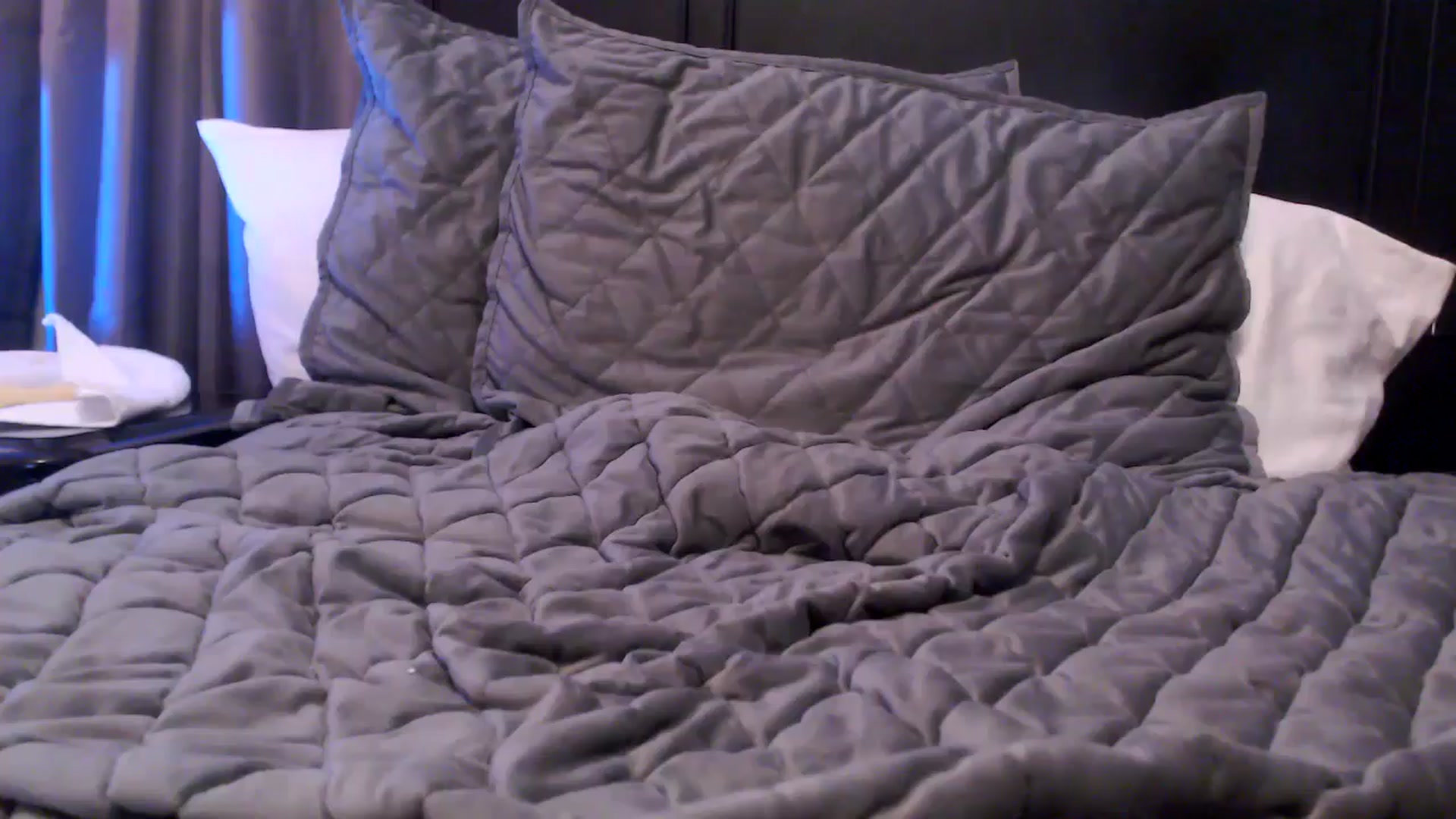 Gallery image thumbnail from EmmyLove's myfreecams stream on, 07/21/2024, 06:45 image 1 of 20