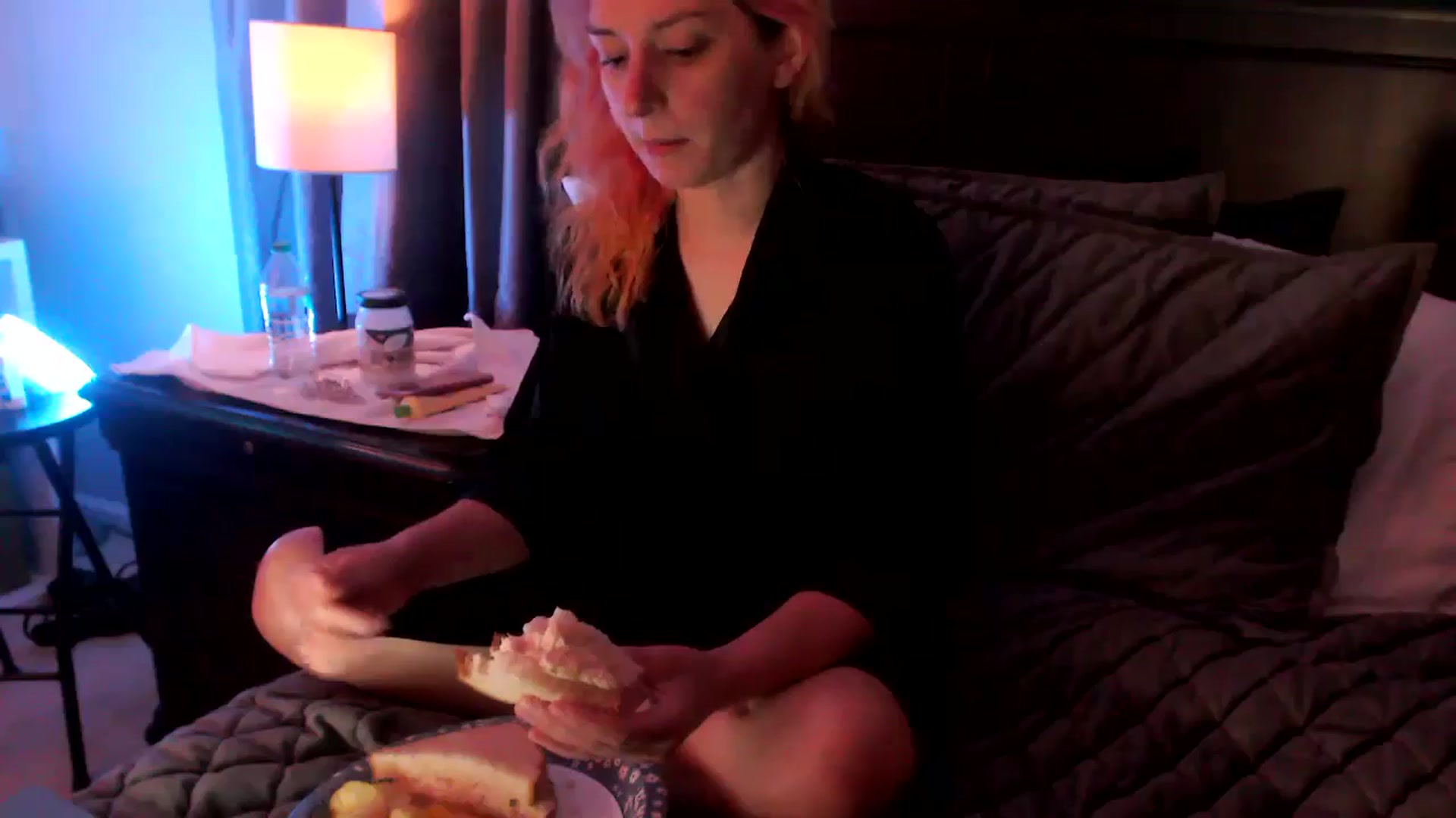Gallery image thumbnail from EmmyLove's myfreecams stream on, 07/21/2024, 06:45 image 5 of 20