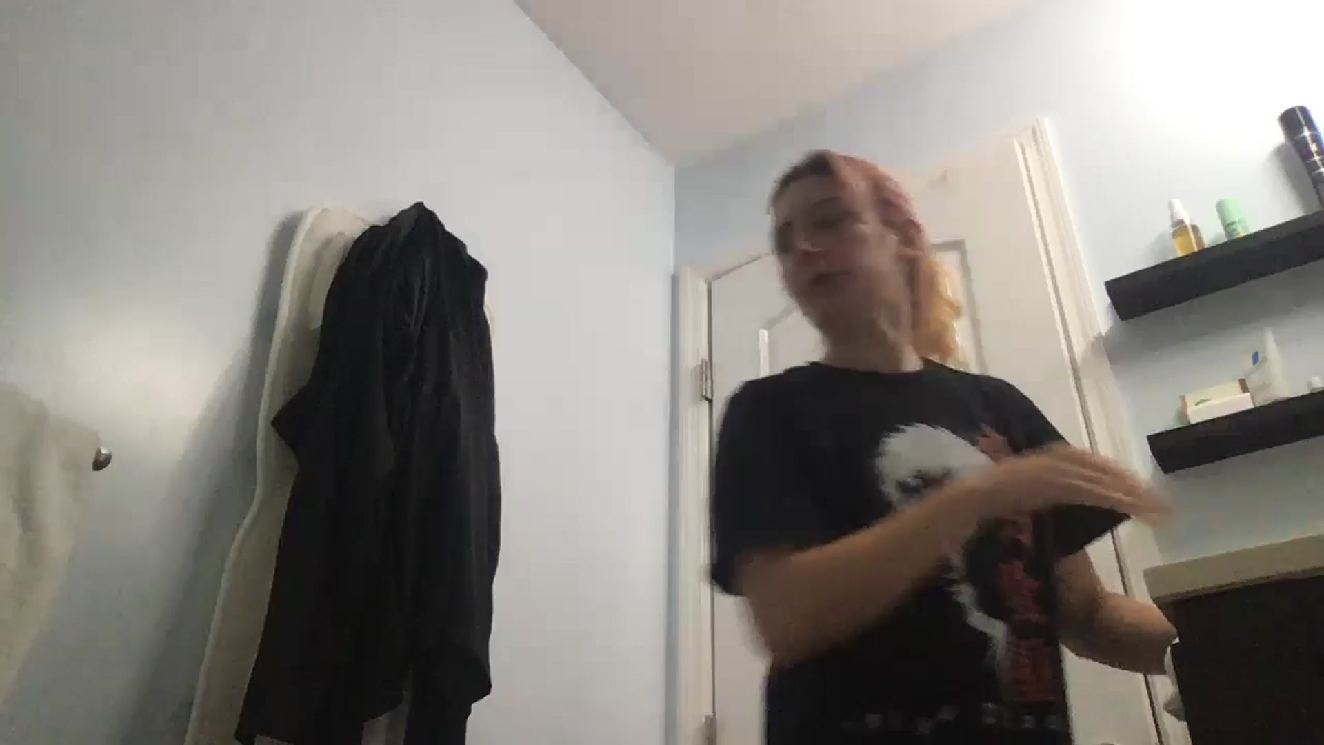 Gallery image thumbnail from EmmyLove's myfreecams stream on, 07/24/2024, 05:30 image 7 of 20
