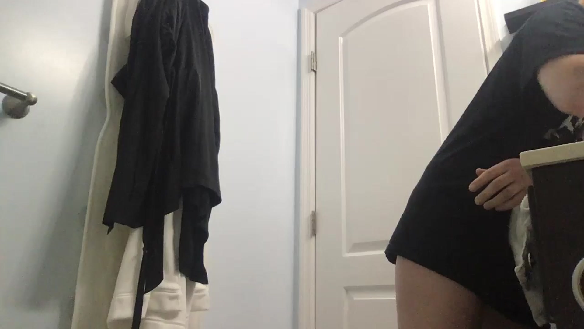 Gallery image thumbnail from EmmyLove's myfreecams stream on, 07/24/2024, 05:30 image 15 of 20