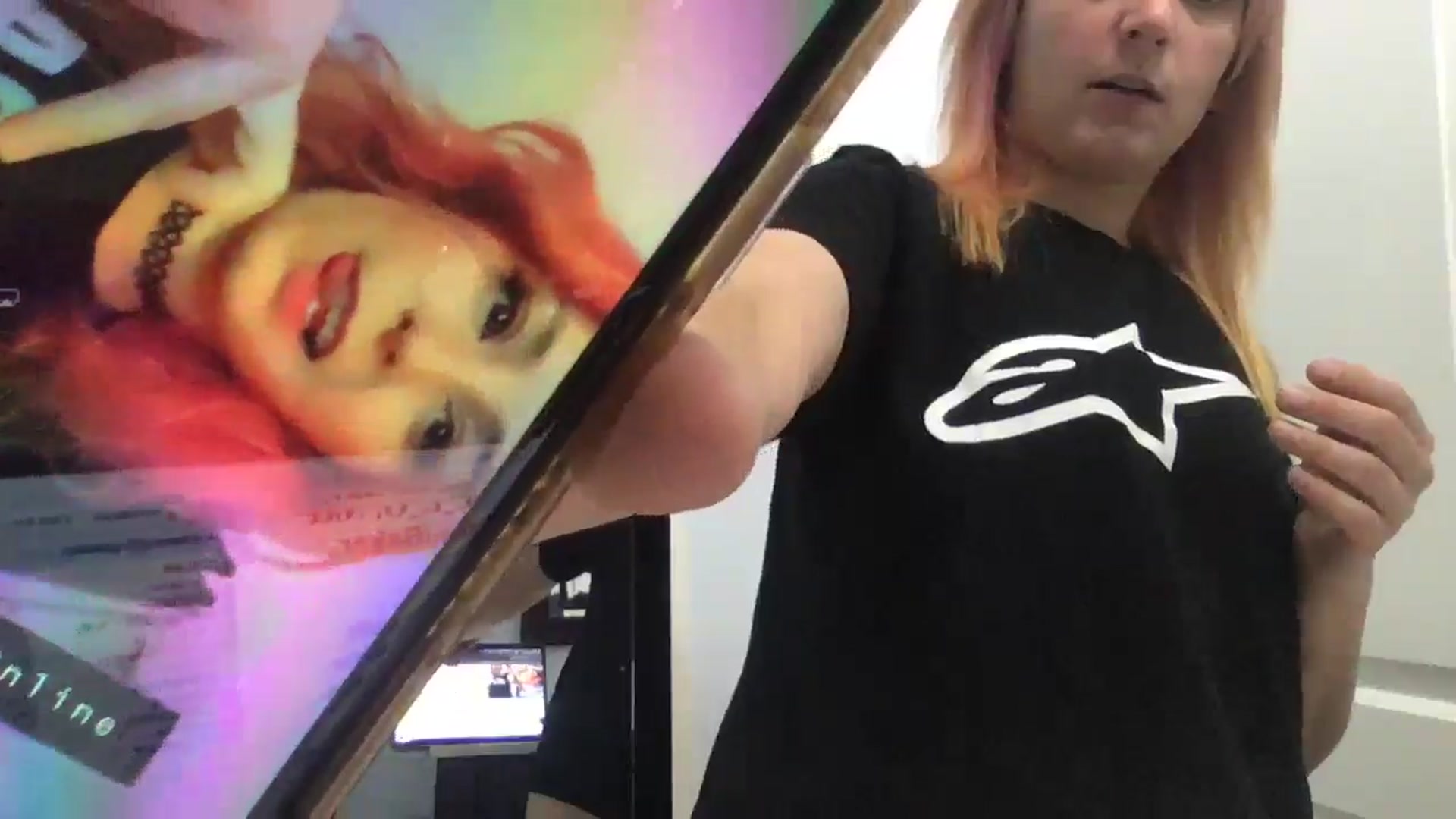Gallery image thumbnail from EmmyLove's myfreecams stream on, 07/31/2024, 05:15 image 20 of 20