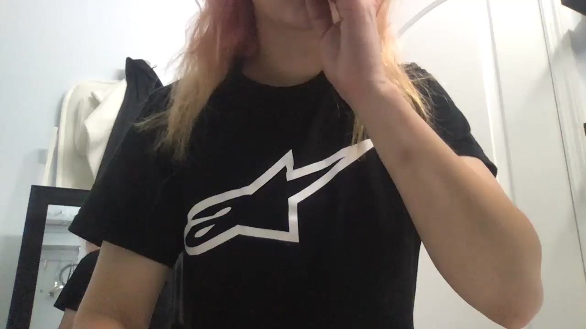 Gallery image thumbnail from EmmyLove's myfreecams stream on, 07/31/2024, 05:15 image 9 of 20