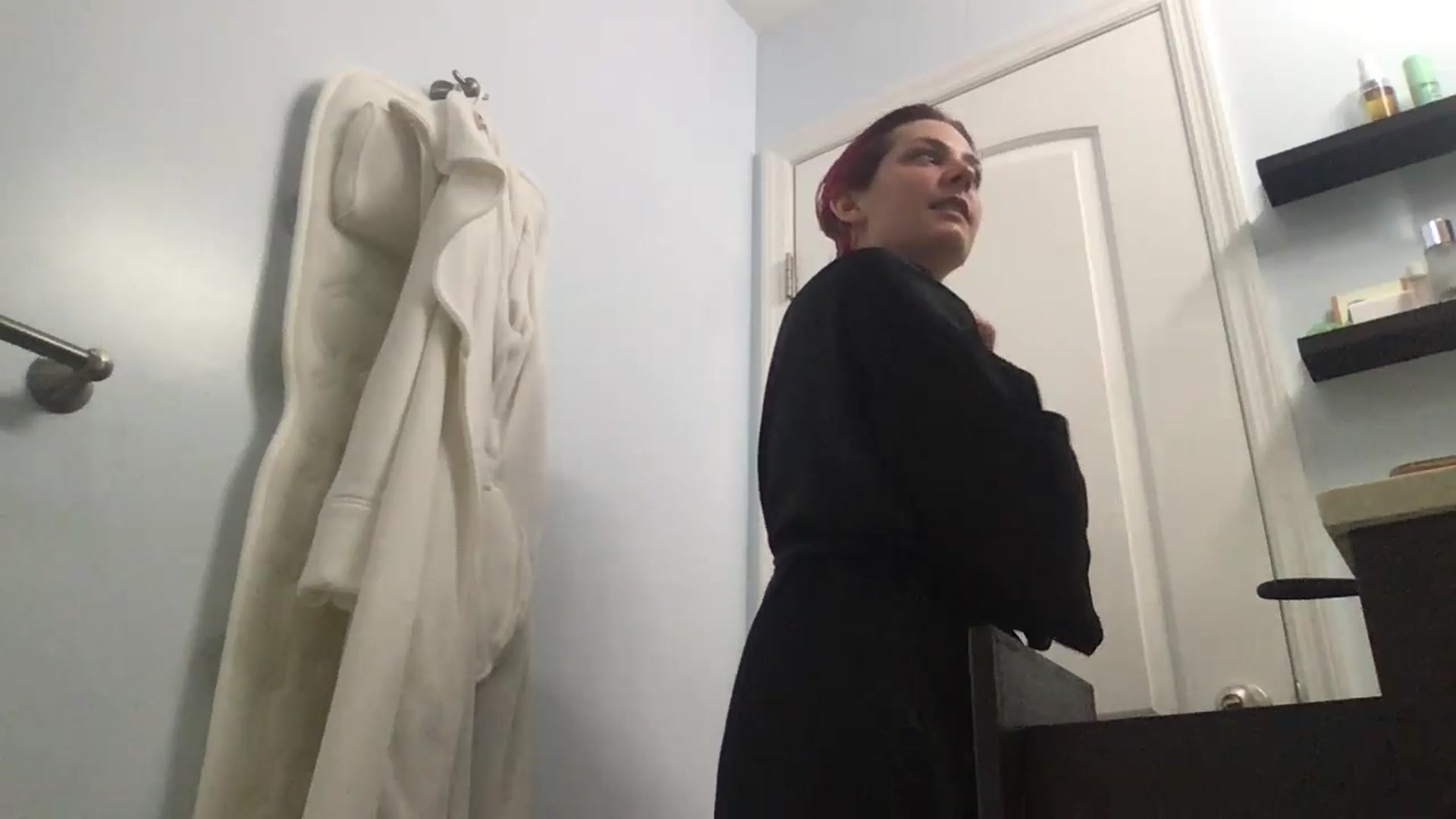 Gallery image thumbnail from EmmyLove's myfreecams stream on, 08/08/2024, 04:54 image 5 of 20