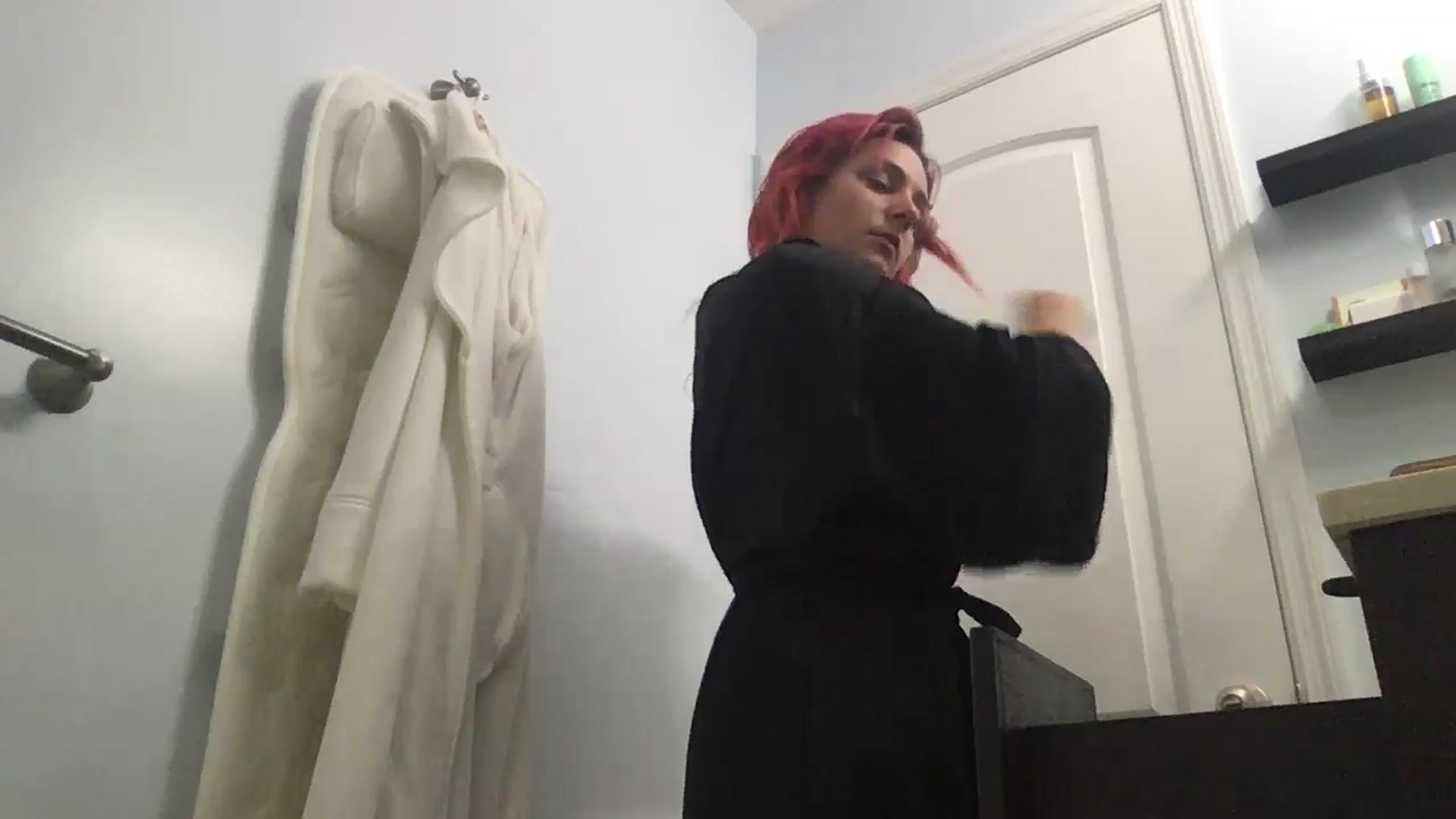 Gallery image thumbnail from EmmyLove's myfreecams stream on, 08/08/2024, 04:54 image 20 of 20