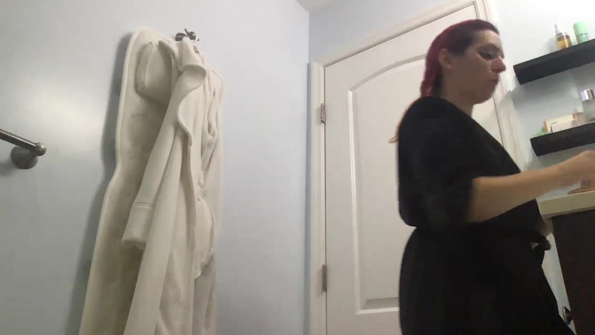 Gallery image thumbnail from EmmyLove's myfreecams stream on, 08/08/2024, 04:54 image 2 of 20