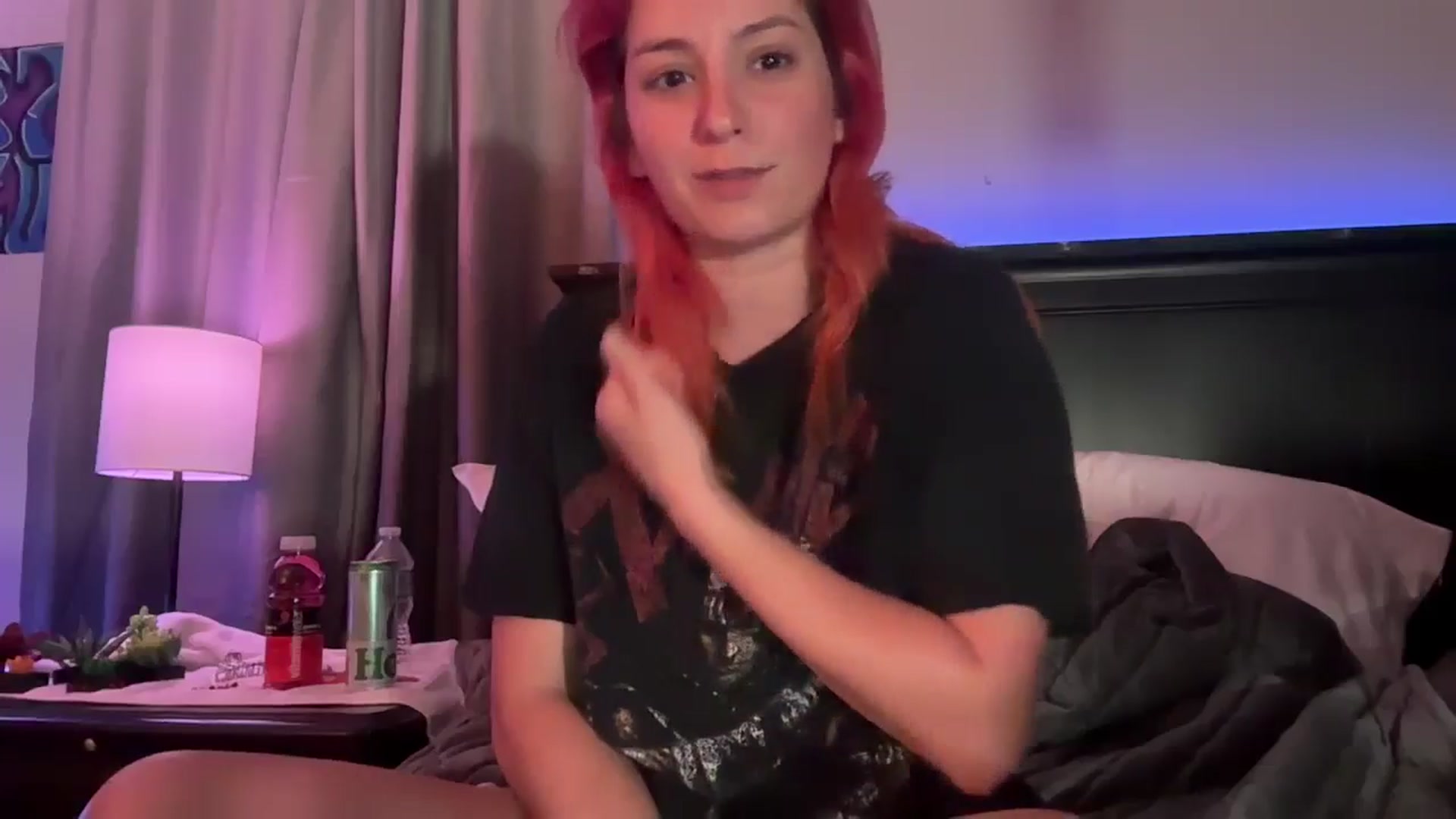 Gallery image thumbnail from EmmyLove's myfreecams stream on, 08/09/2024, 06:36 image 12 of 20