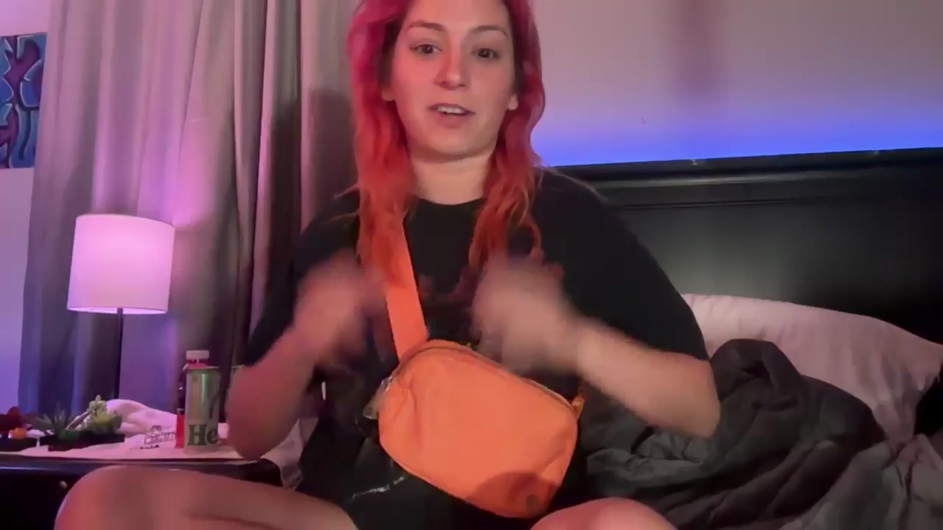 Gallery image thumbnail from EmmyLove's myfreecams stream on, 08/09/2024, 06:36 image 14 of 20
