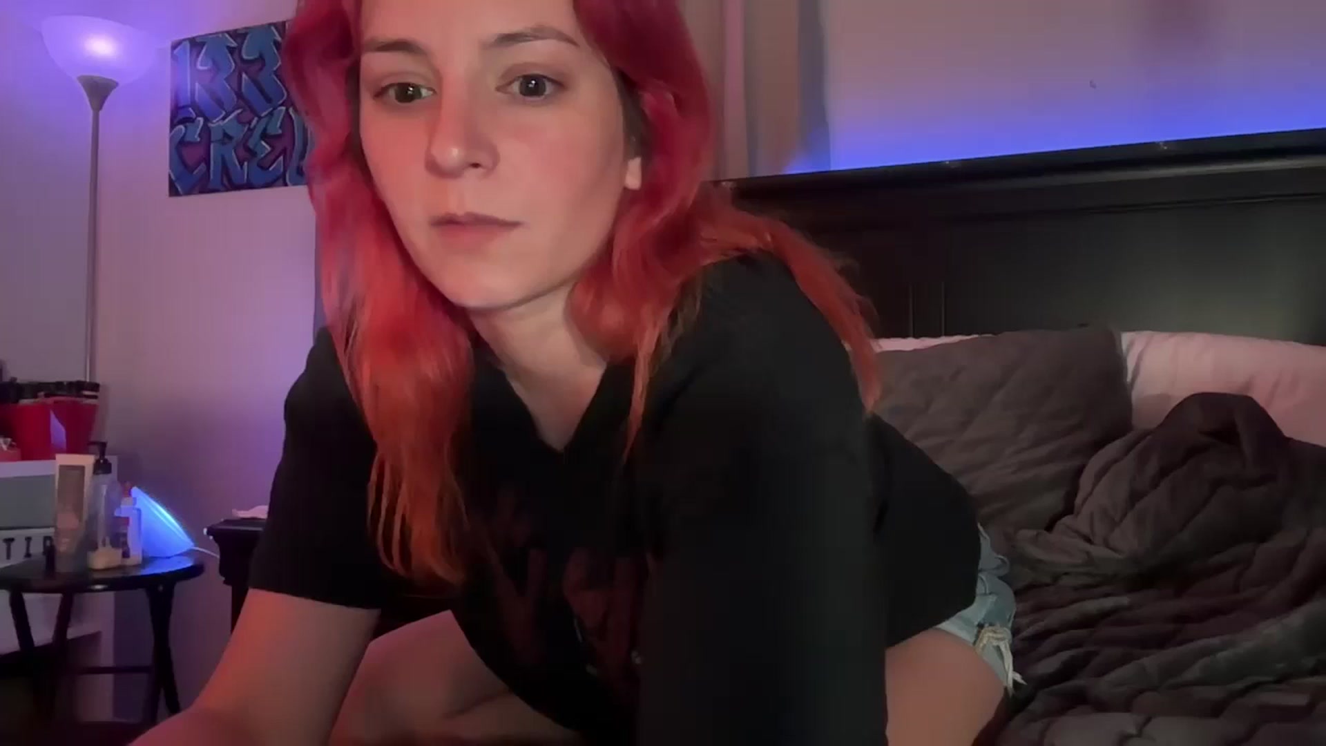 Gallery image thumbnail from EmmyLove's myfreecams stream on, 08/09/2024, 06:36 image 8 of 20