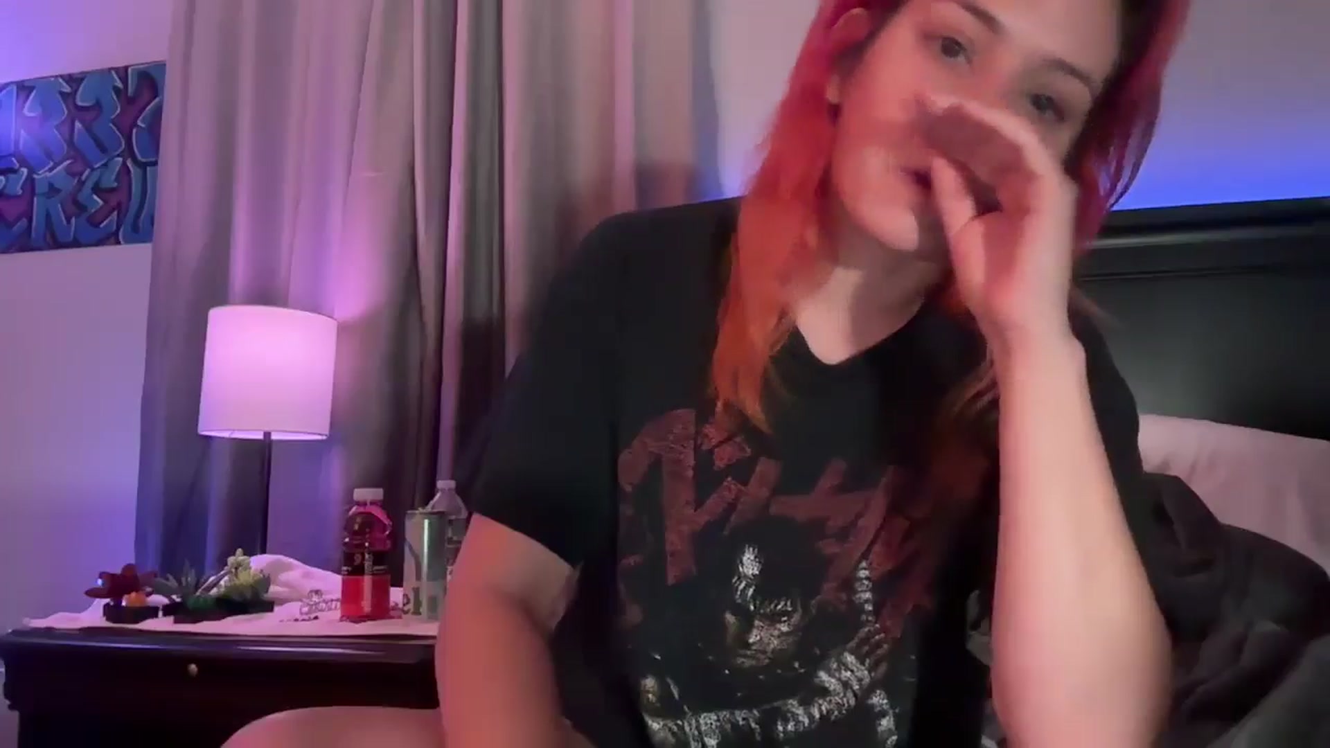 Gallery image thumbnail from EmmyLove's myfreecams stream on, 08/09/2024, 06:36 image 10 of 20