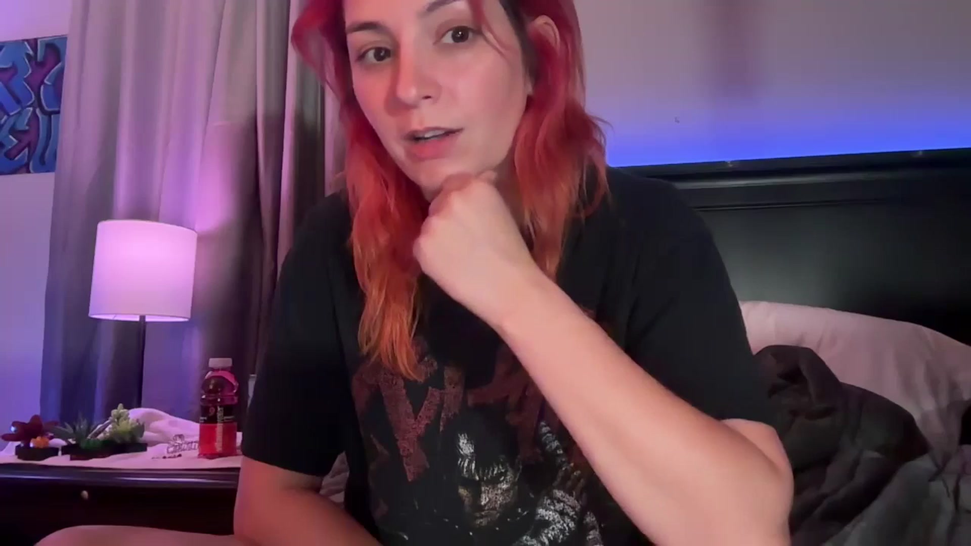 Gallery image thumbnail from EmmyLove's myfreecams stream on, 08/09/2024, 06:36 image 11 of 20
