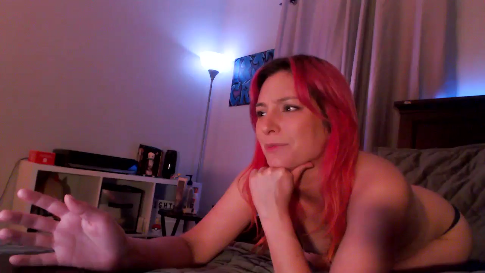Gallery image thumbnail from EmmyLove's myfreecams stream on, 08/10/2024, 07:35 image 20 of 20