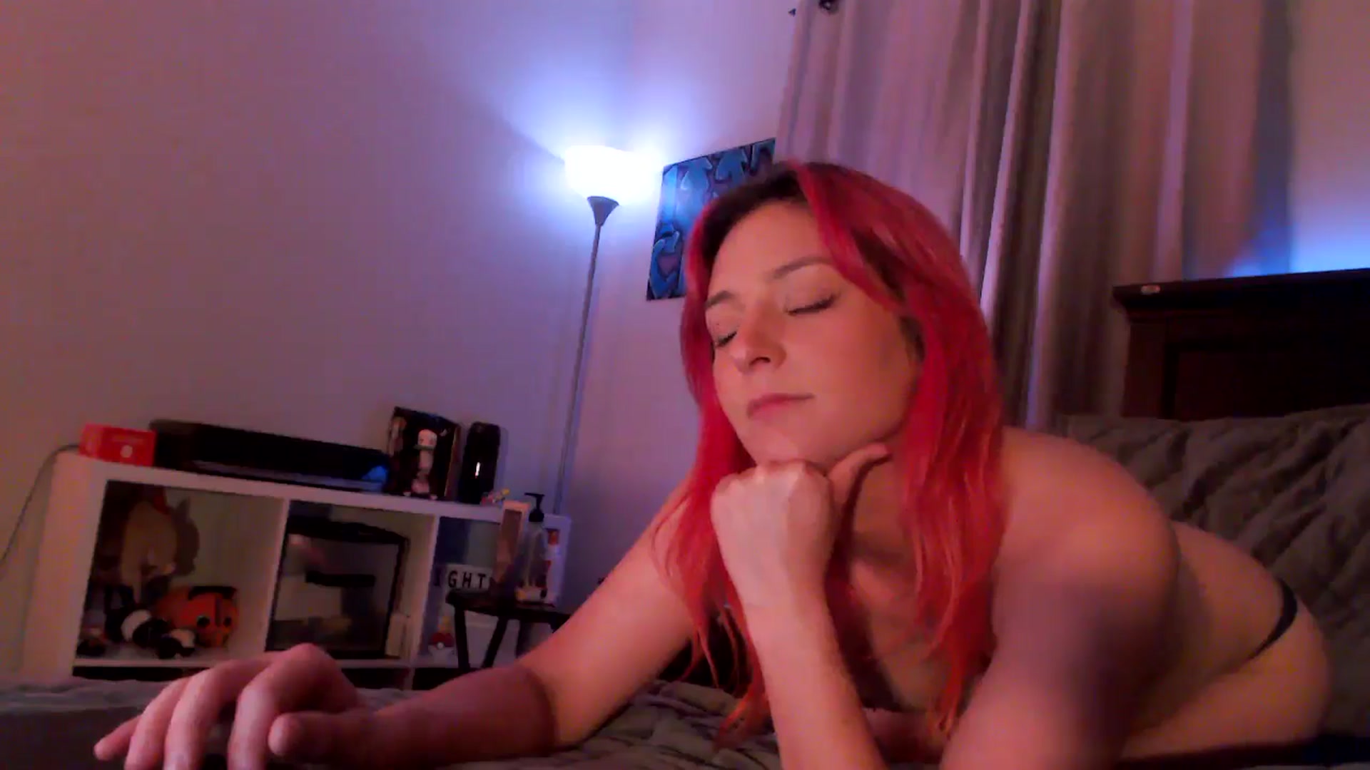 Gallery image thumbnail from EmmyLove's myfreecams stream on, 08/10/2024, 07:35 image 19 of 20
