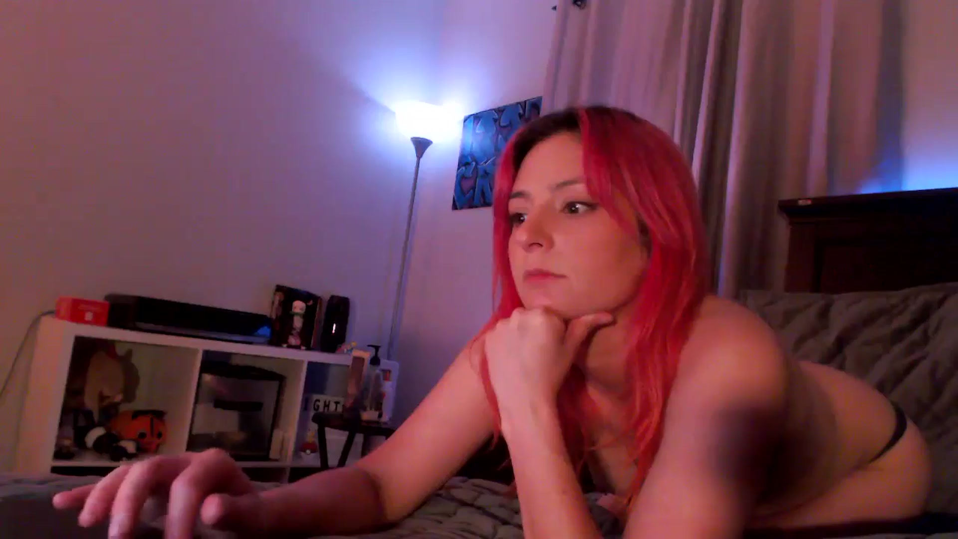 Gallery image thumbnail from EmmyLove's myfreecams stream on, 08/10/2024, 07:35 image 15 of 20