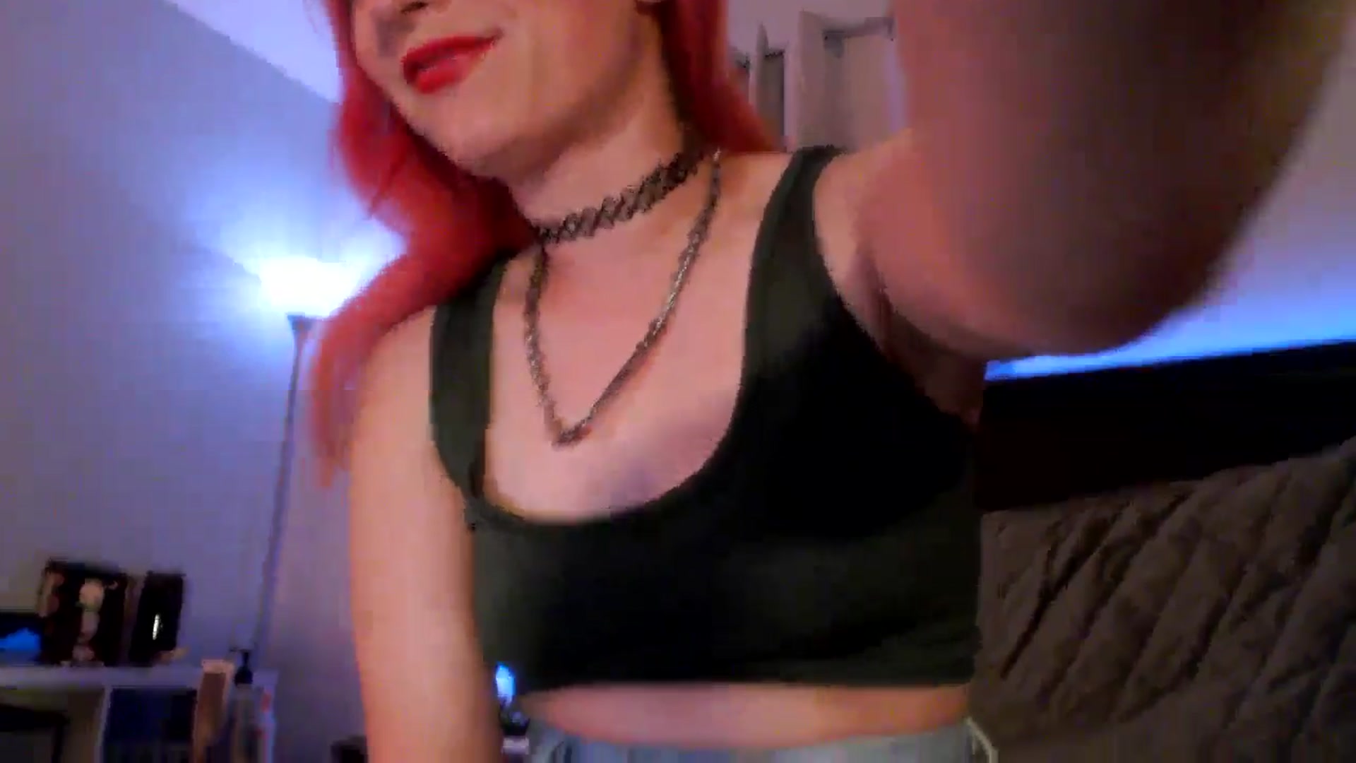 Gallery image thumbnail from EmmyLove's myfreecams stream on, 08/11/2024, 07:21 image 7 of 20