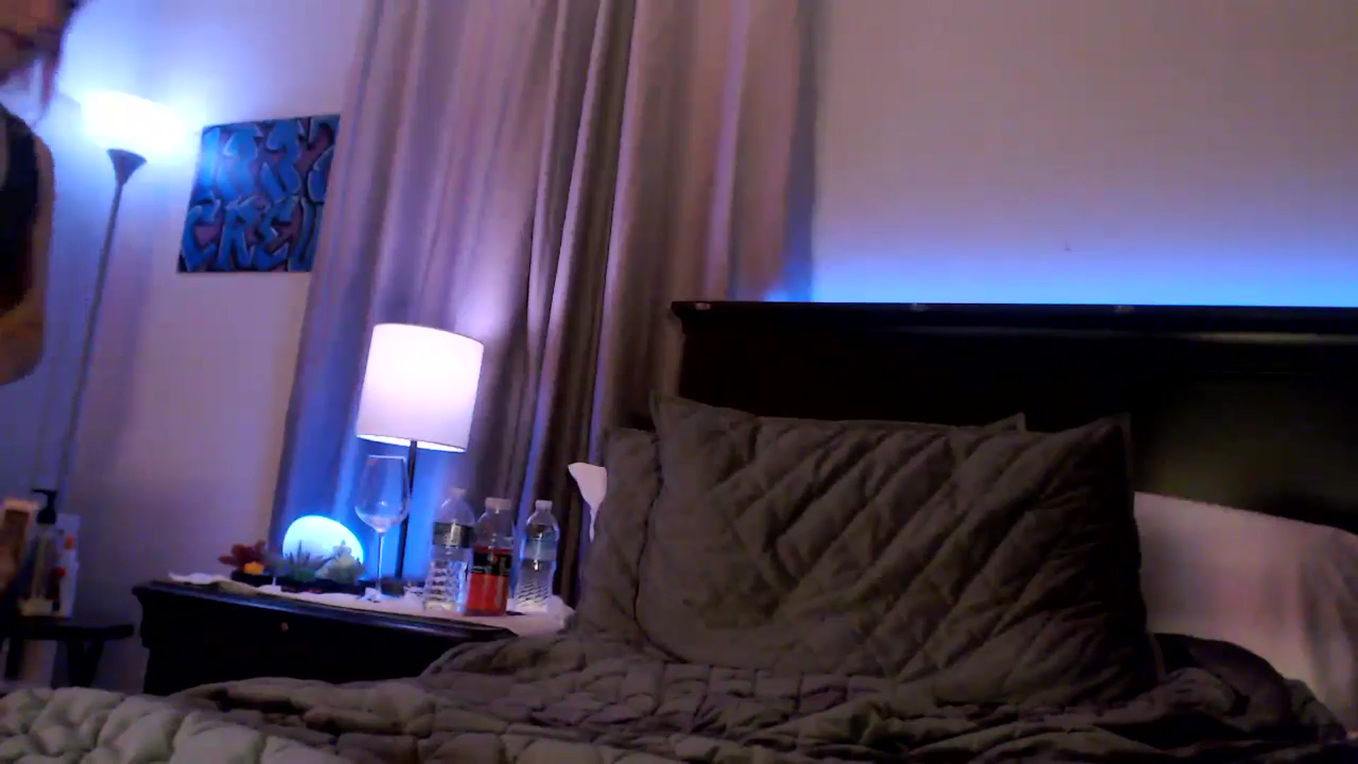 Gallery image thumbnail from EmmyLove's myfreecams stream on, 08/11/2024, 07:21 image 12 of 20
