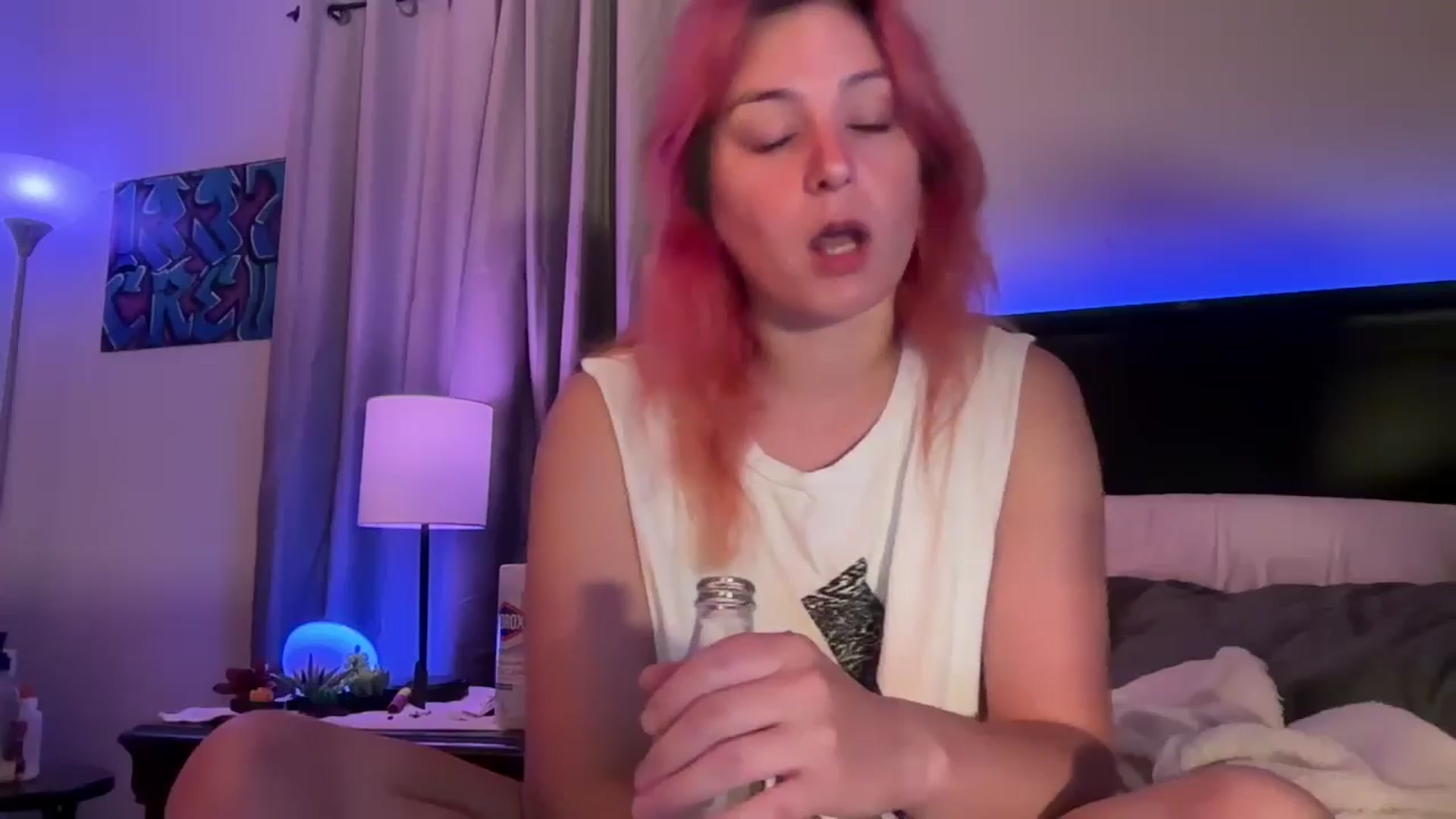Gallery image thumbnail from EmmyLove's myfreecams stream on, 08/17/2024, 06:07 image 1 of 20