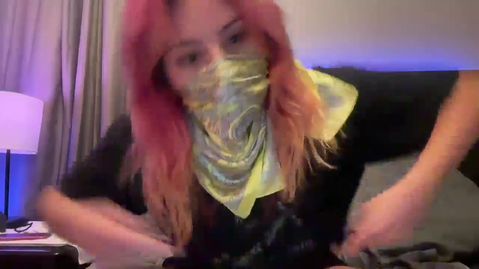 Gallery image thumbnail from EmmyLove's myfreecams stream on, 08/25/2024, 05:36 image 17 of 20